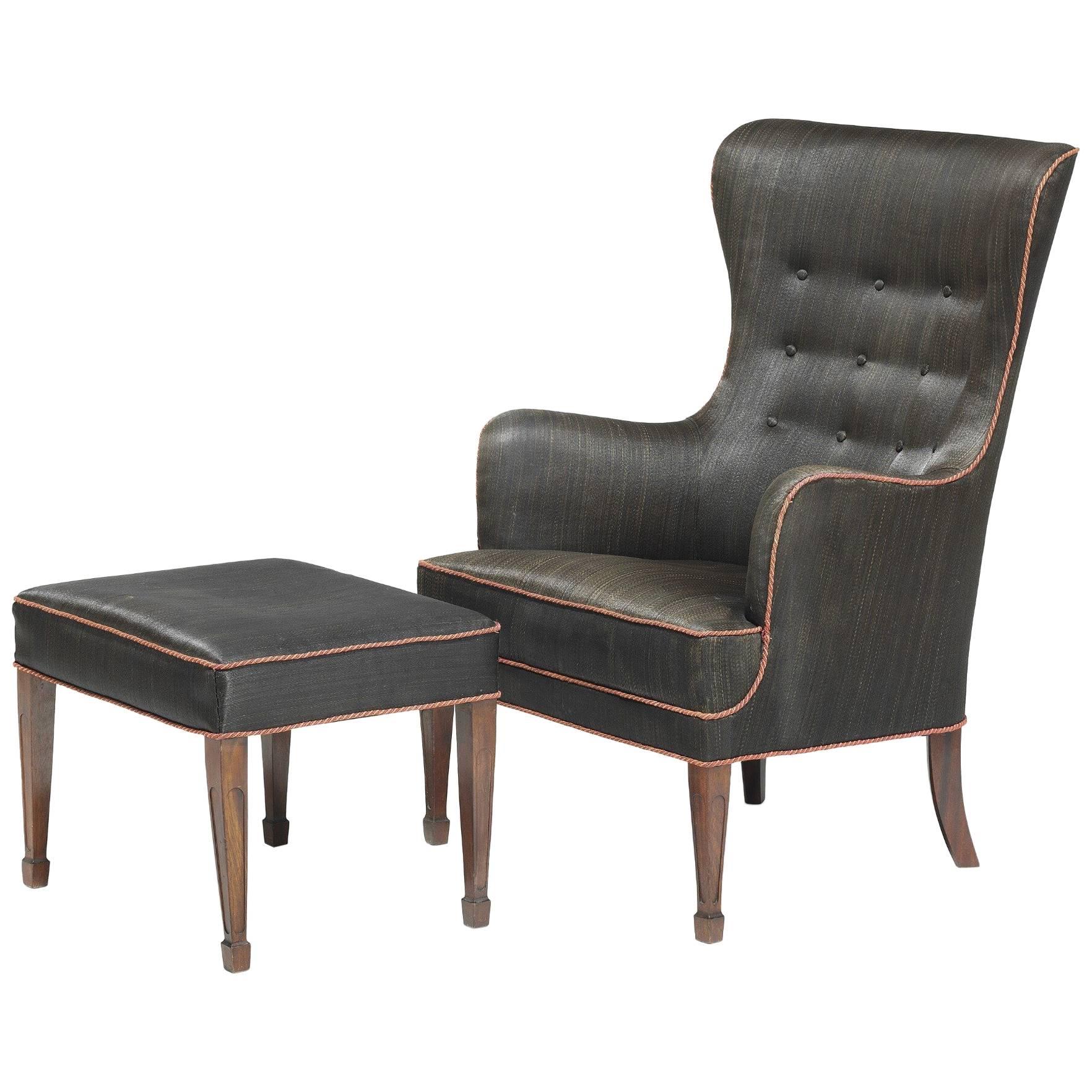 Frits Henningsen Armchair and Stool in Black Horsehair with Red Piping For Sale
