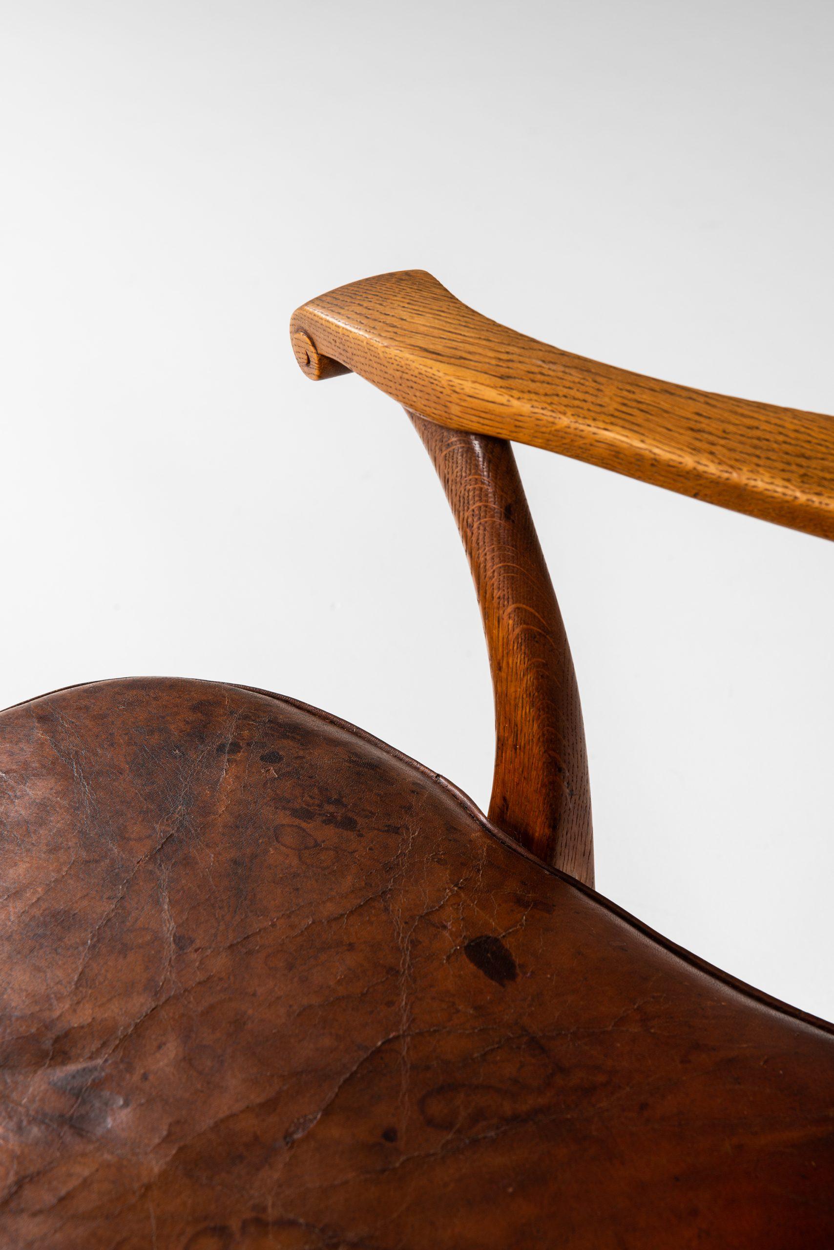 Frits Henningsen Armchair Produced by Cabinetmaker Frits Henningsen in Denmark For Sale 3