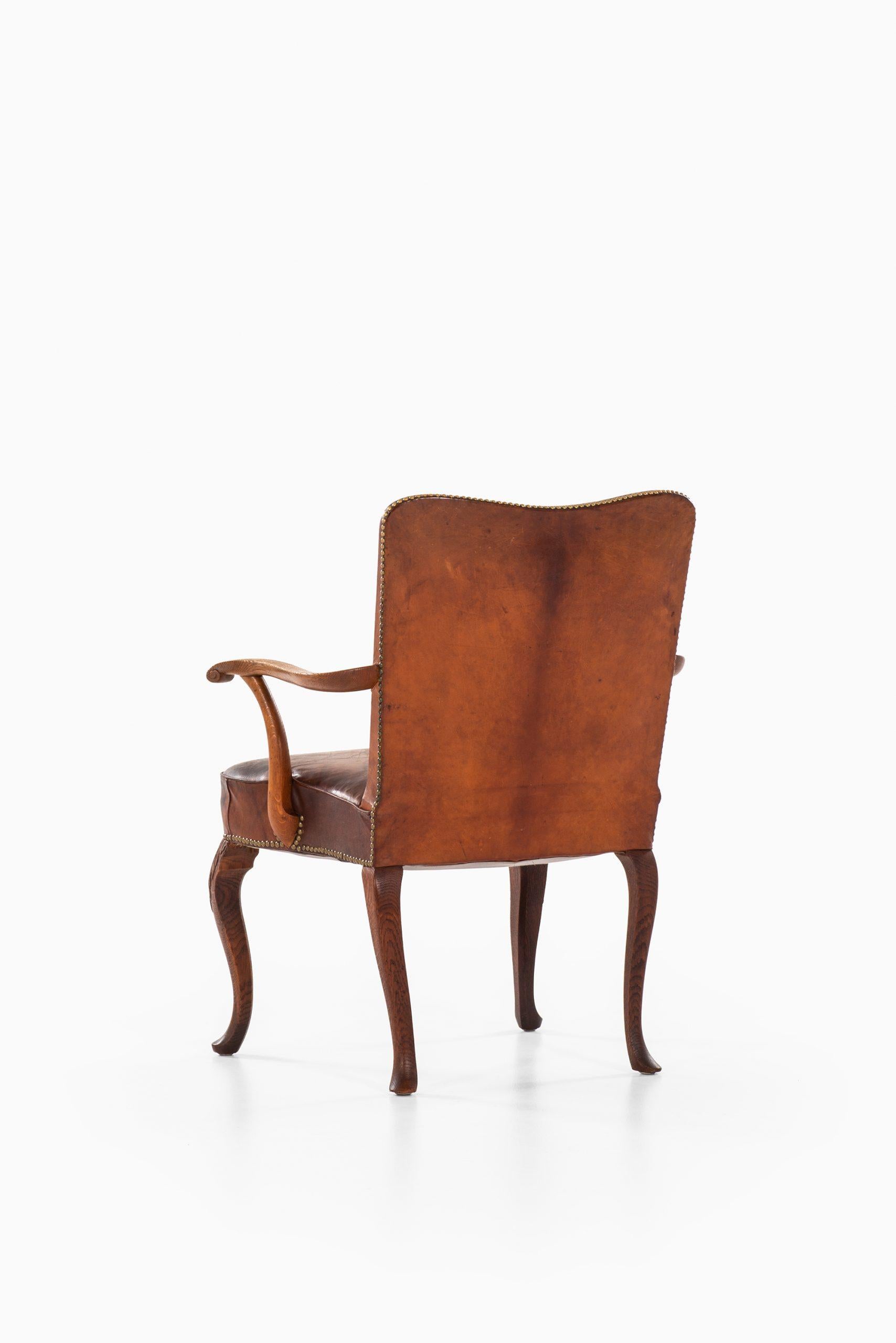 Mid-20th Century Frits Henningsen Armchair Produced by Cabinetmaker Frits Henningsen in Denmark For Sale