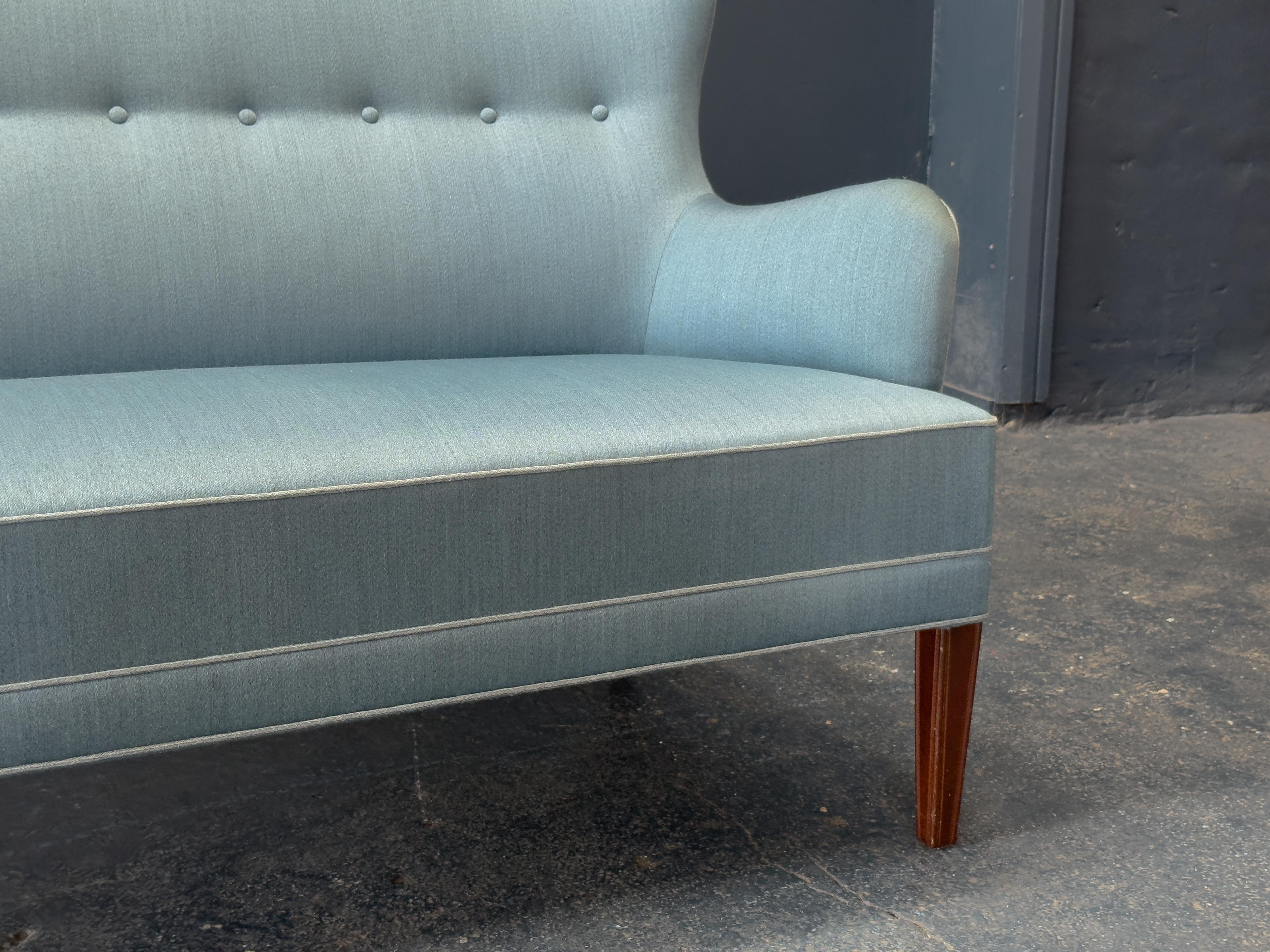 Canapé capitonné bleu Frits Henningsen en vente 3