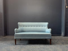 Frits Henningsen Blau gepolstertes Sofa