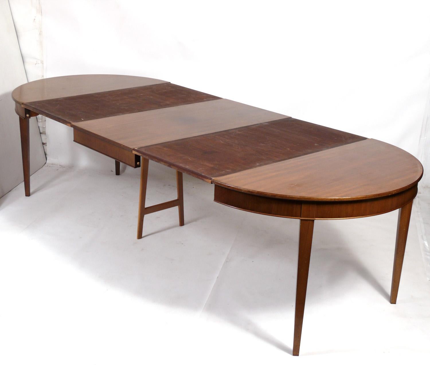 Frits Henningsen Danish Dining Table In Good Condition For Sale In Atlanta, GA