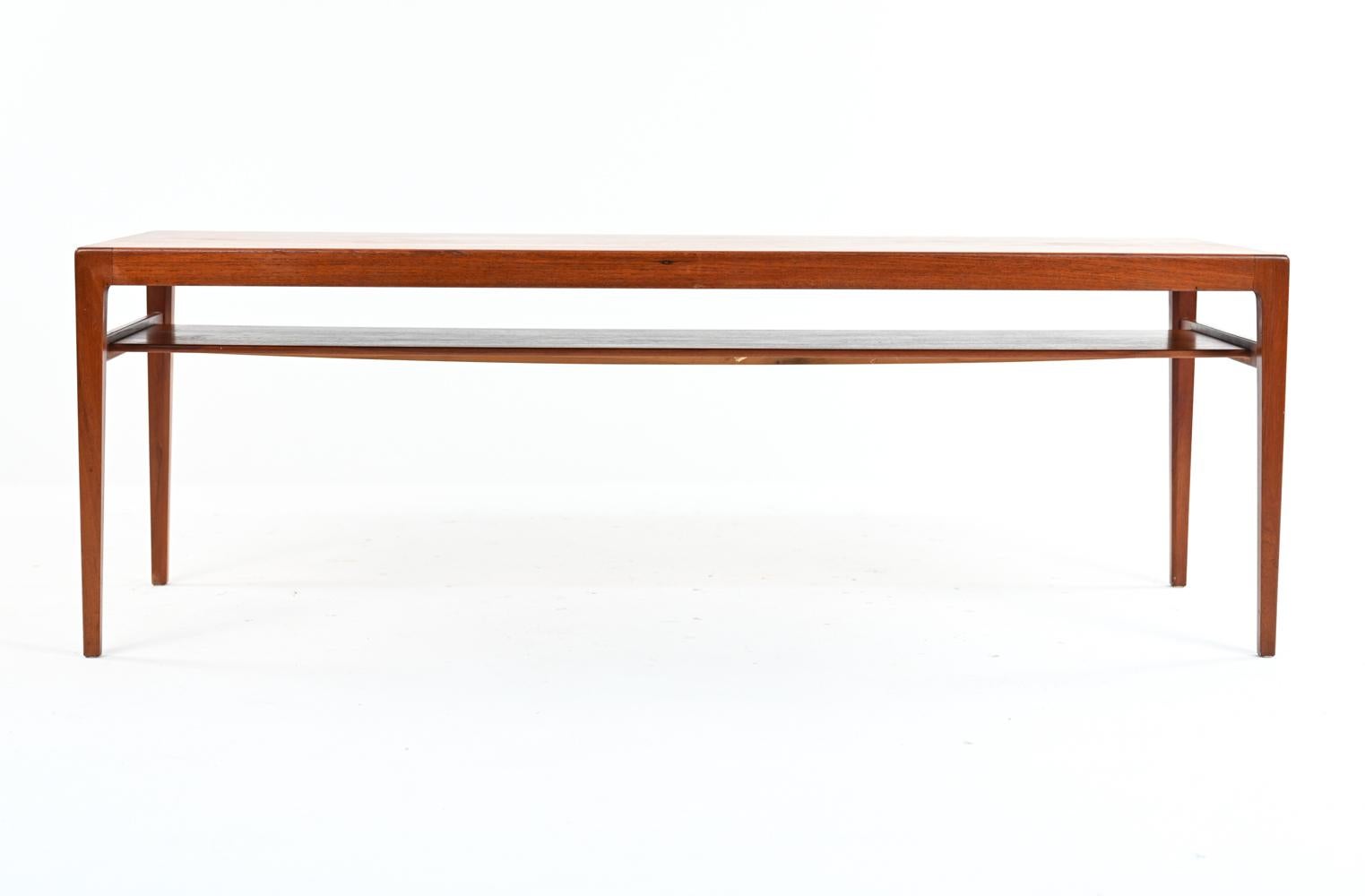 Table basse danoise Frits Henningsen en bois de rose du milieu du siècle dernier en vente 10