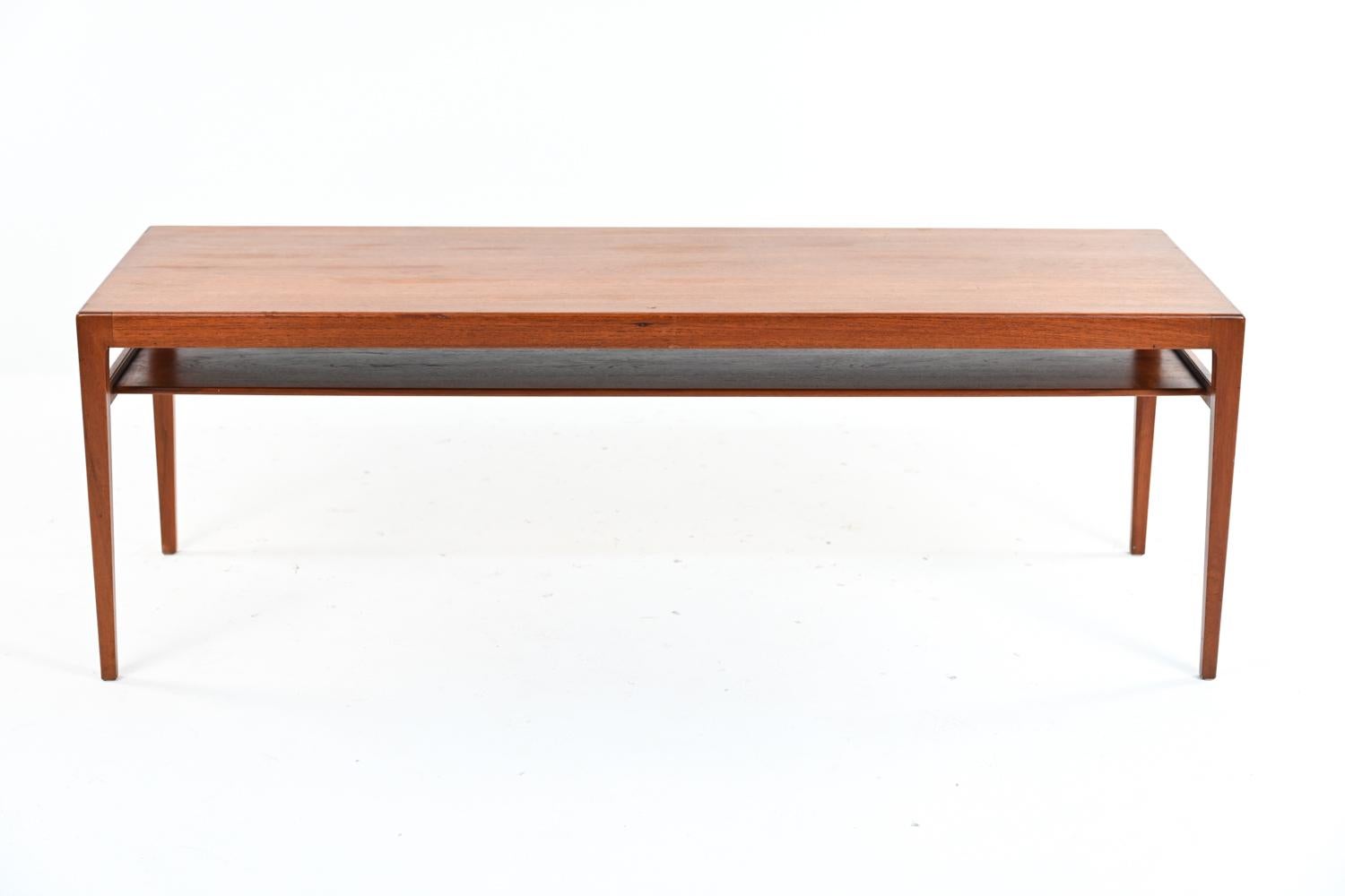 Table basse danoise Frits Henningsen en bois de rose du milieu du siècle dernier en vente 11
