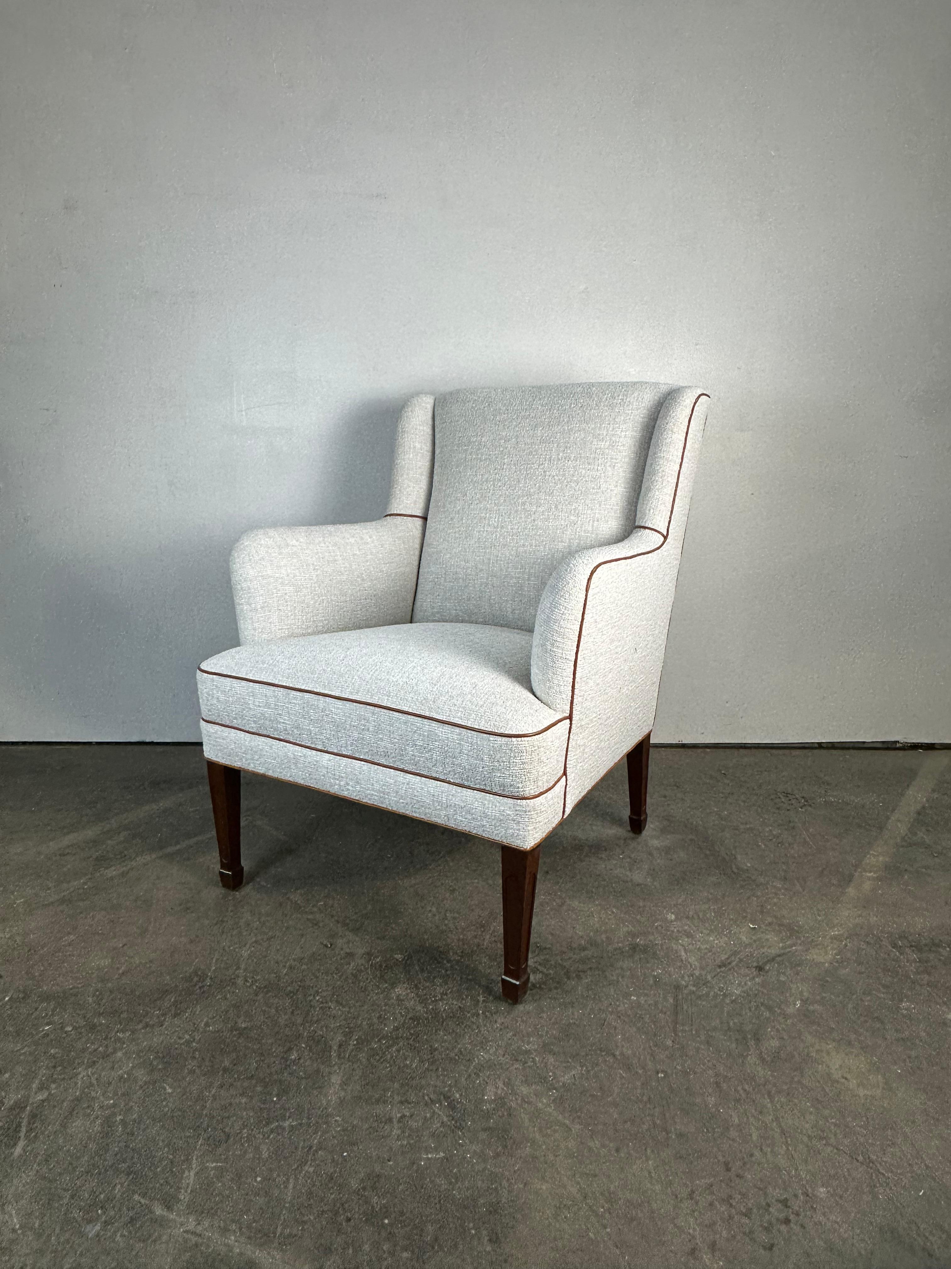 20th Century Frits Henningsen Danish Modern Lounge Chair with New Upholstery For Sale