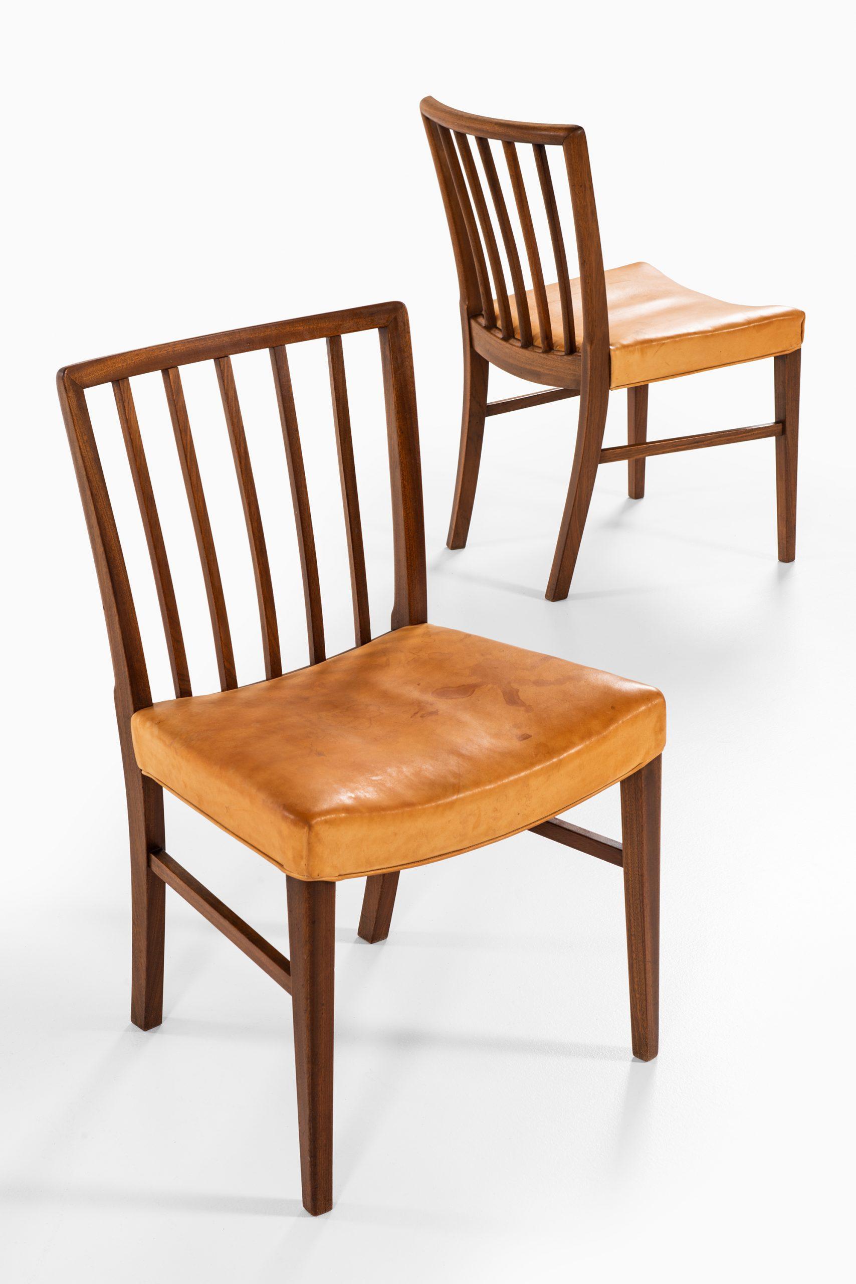 Danish Frits Henningsen Dining Chairs by Cabinetmaker Frits Henningsen in Denmark For Sale