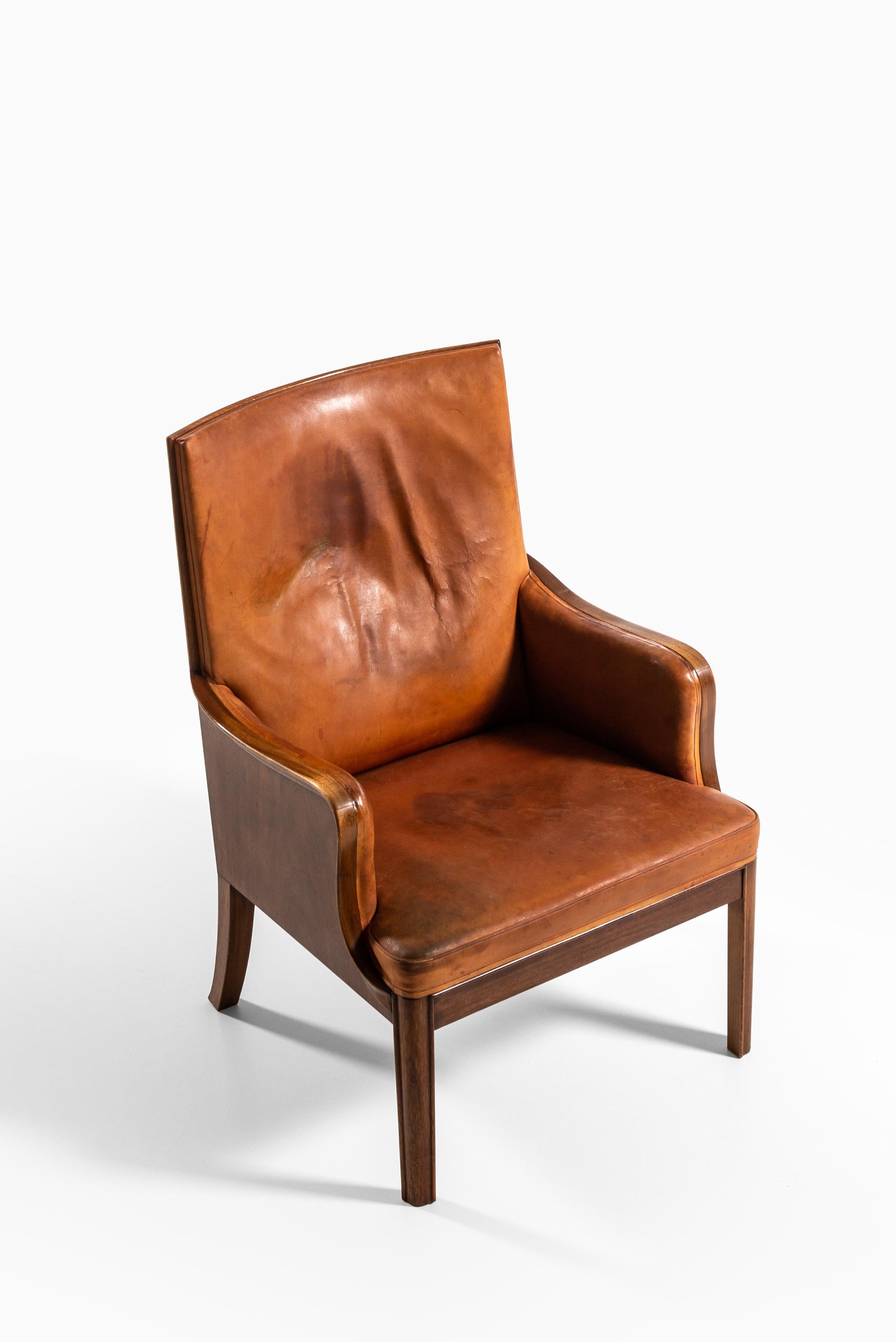Leather Frits Henningsen Easy Chair Produced by Cabinetmaker Frits Henningsen in Denmark For Sale