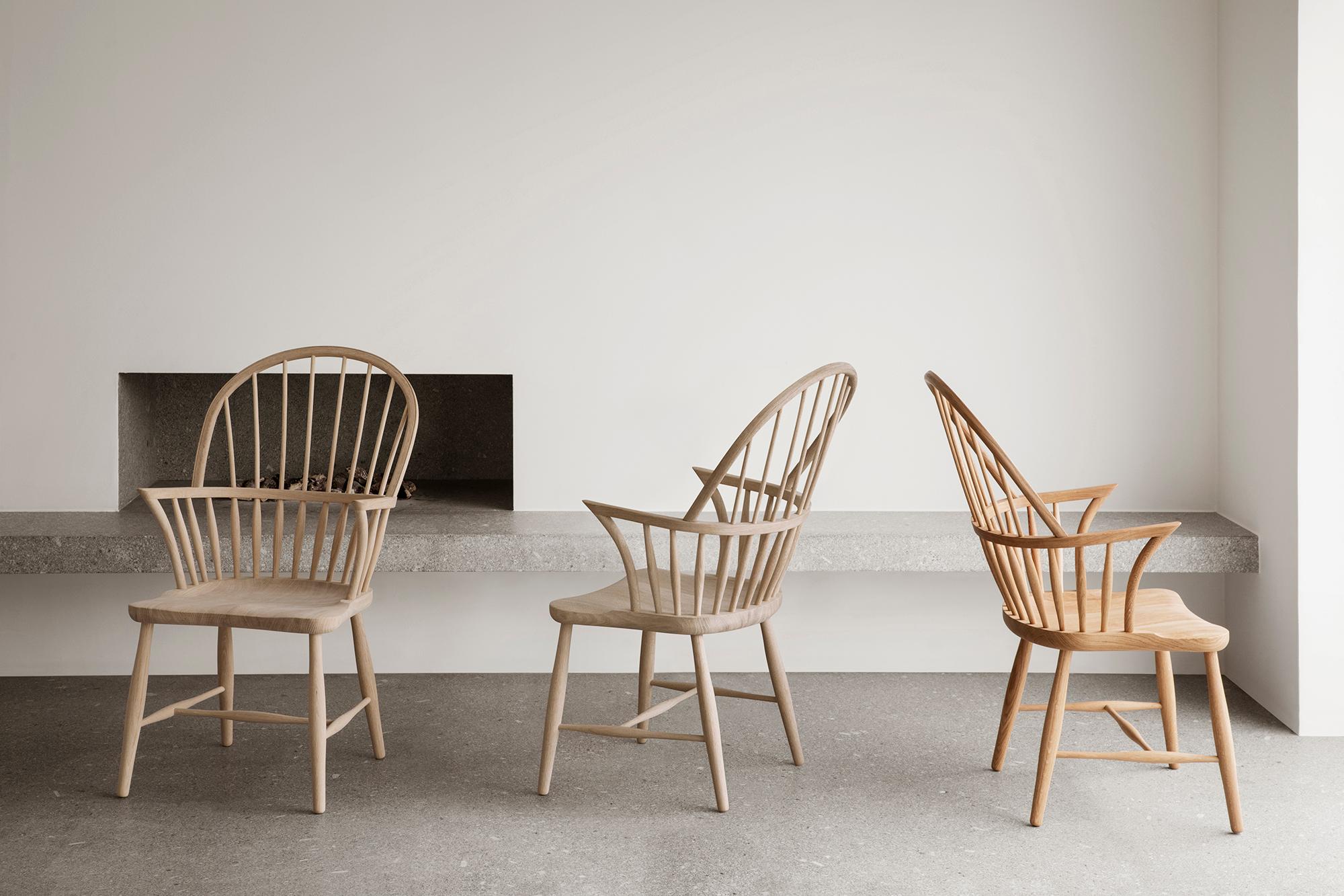 Wood Frits Henningsen 'FH38 Windsor' Chair in Oiled Oak for Carl Hansen & Son For Sale