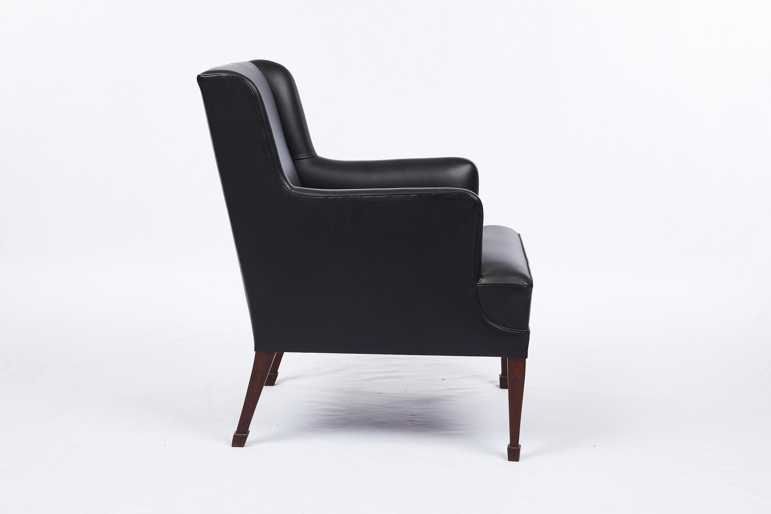 Scandinavian Modern Frits Henningsen Lounge Chair For Sale