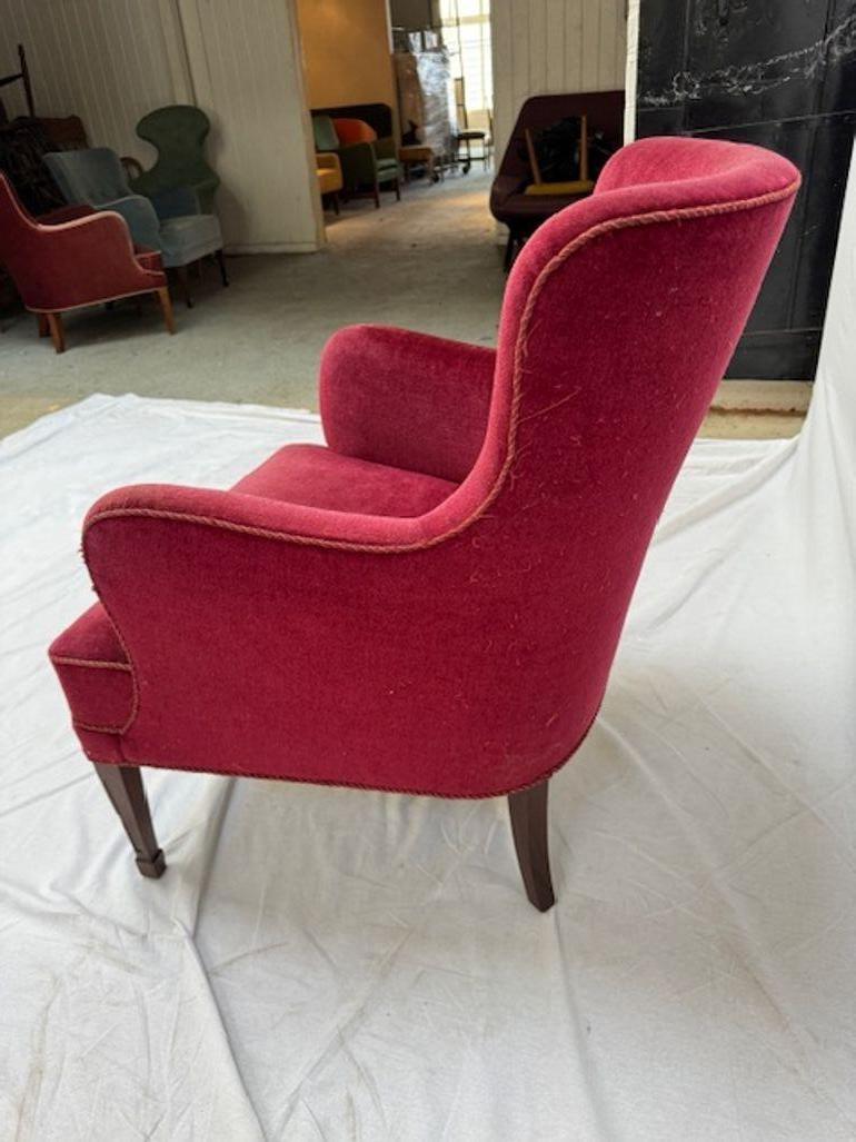 Mid-20th Century Frits Henningsen Lounge Chair For Sale
