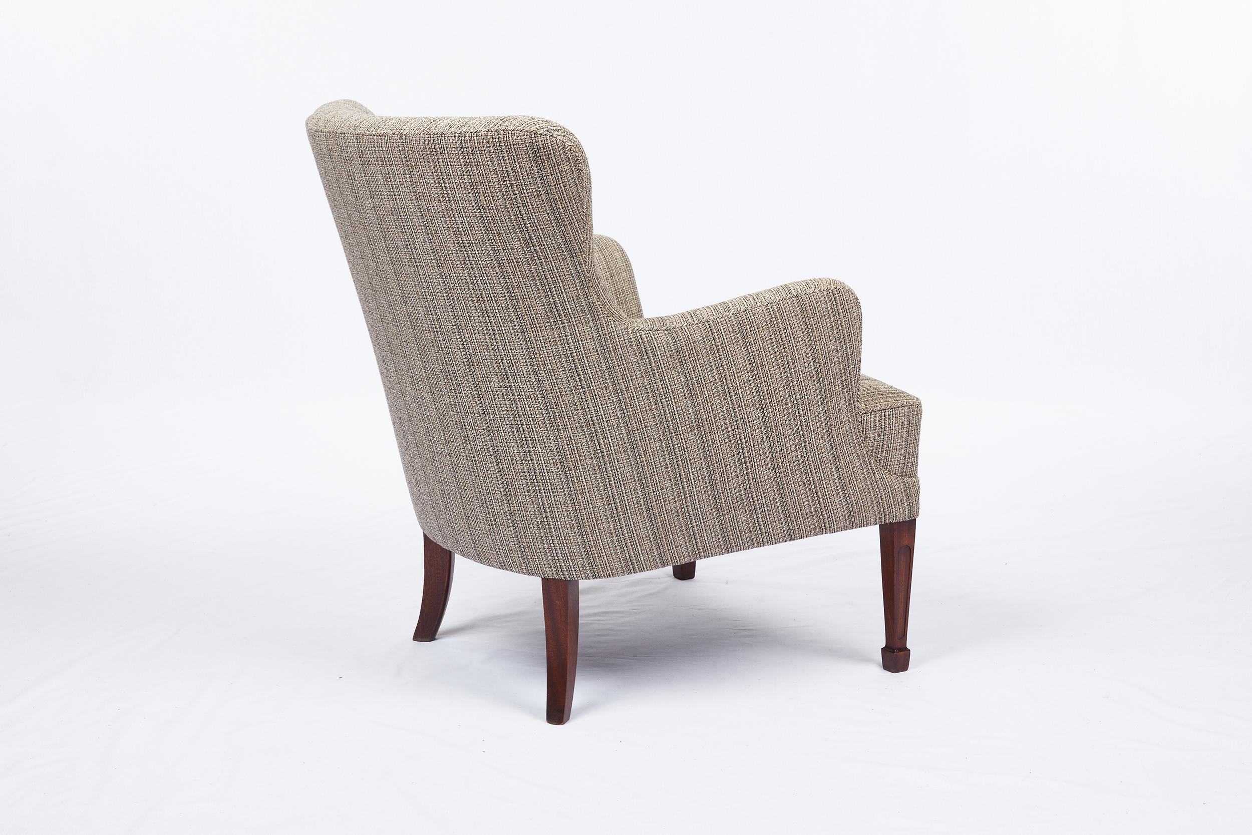 Frits Henningsen Lounge Chair In Excellent Condition For Sale In Los Angeles, CA