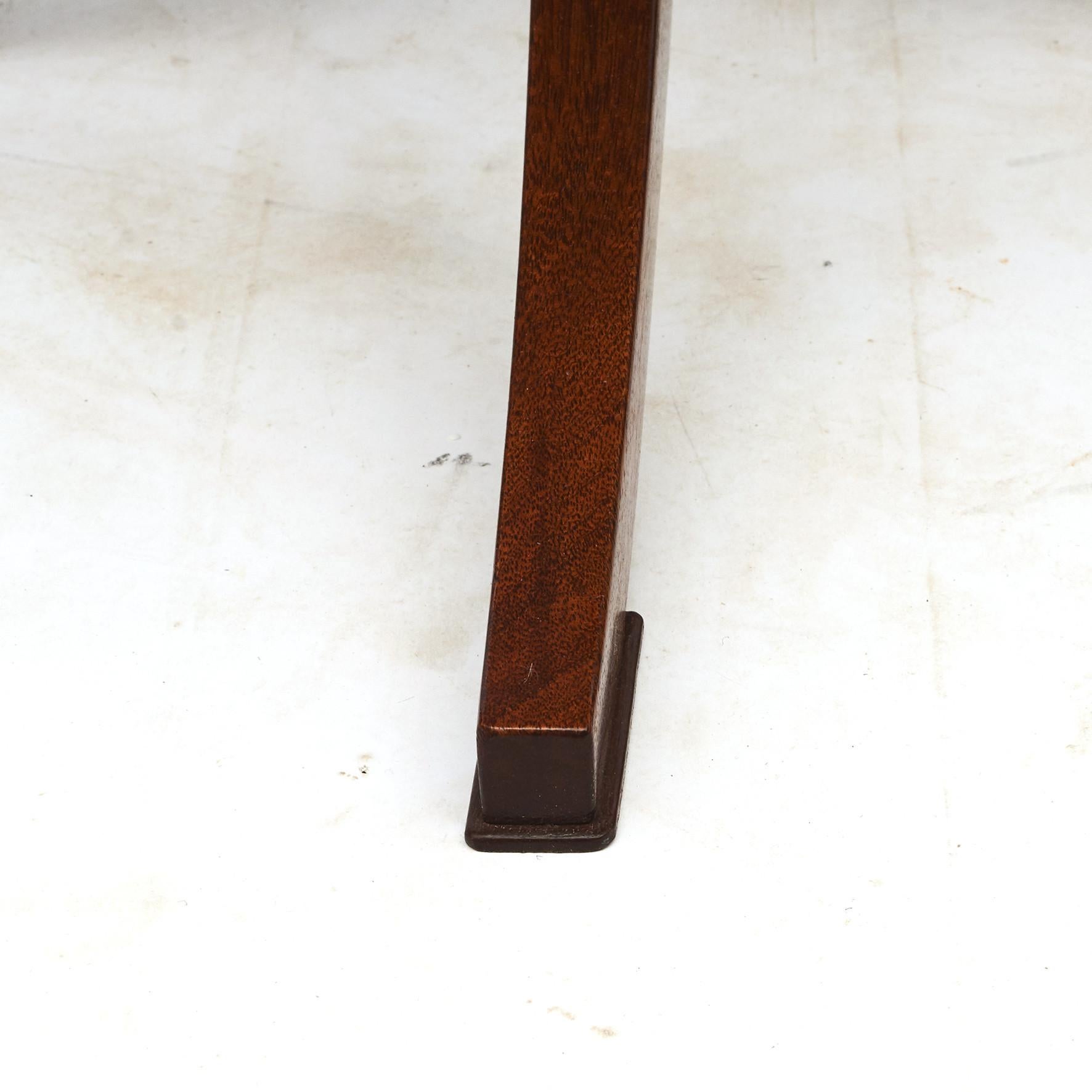 Frits Henningsen Mahogany Side Table In Good Condition In Kastrup, DK