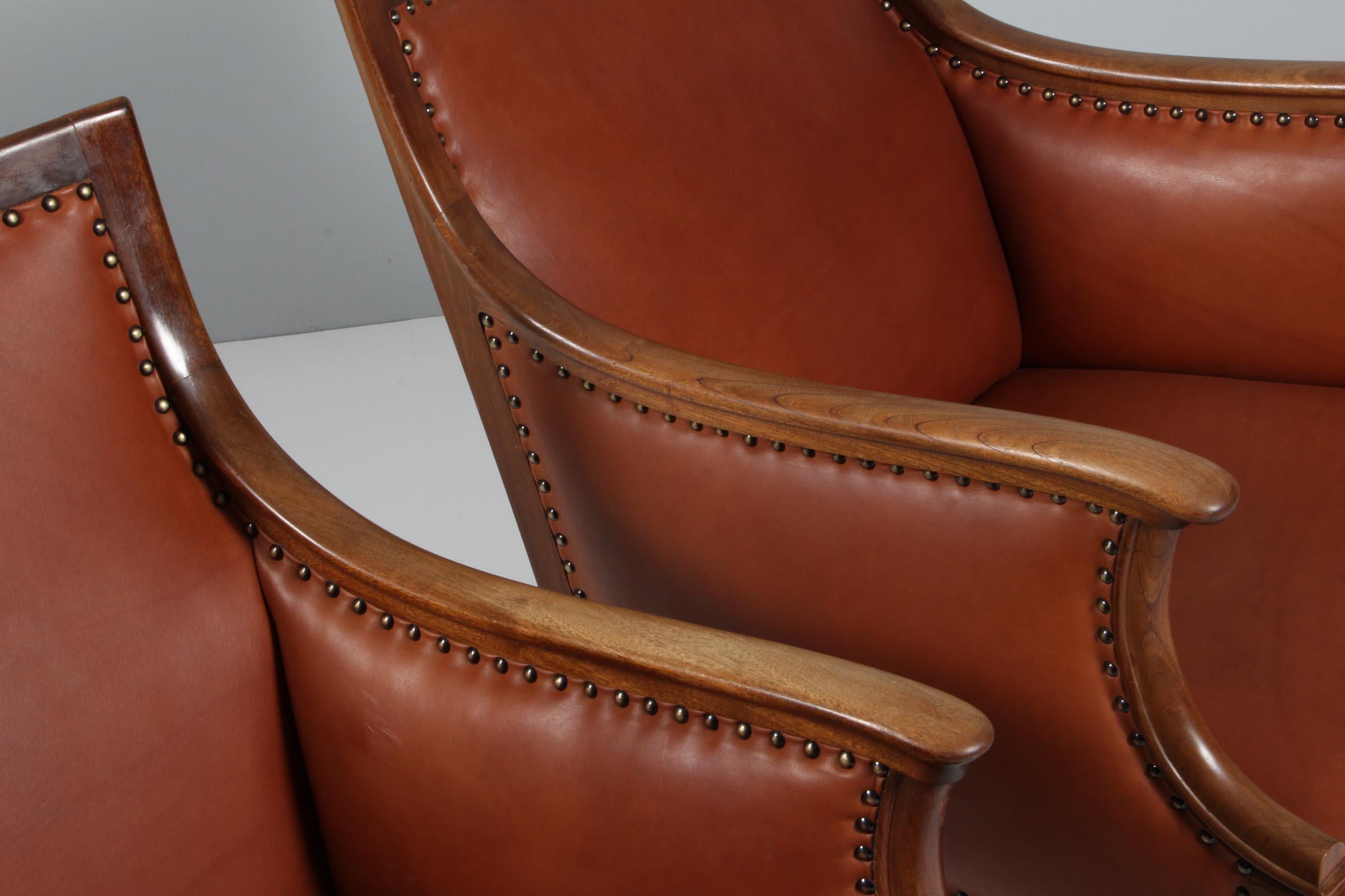 Mid-20th Century Frits Henningsen, Pair of Lounge Chairs with Brandy Aniline Leather