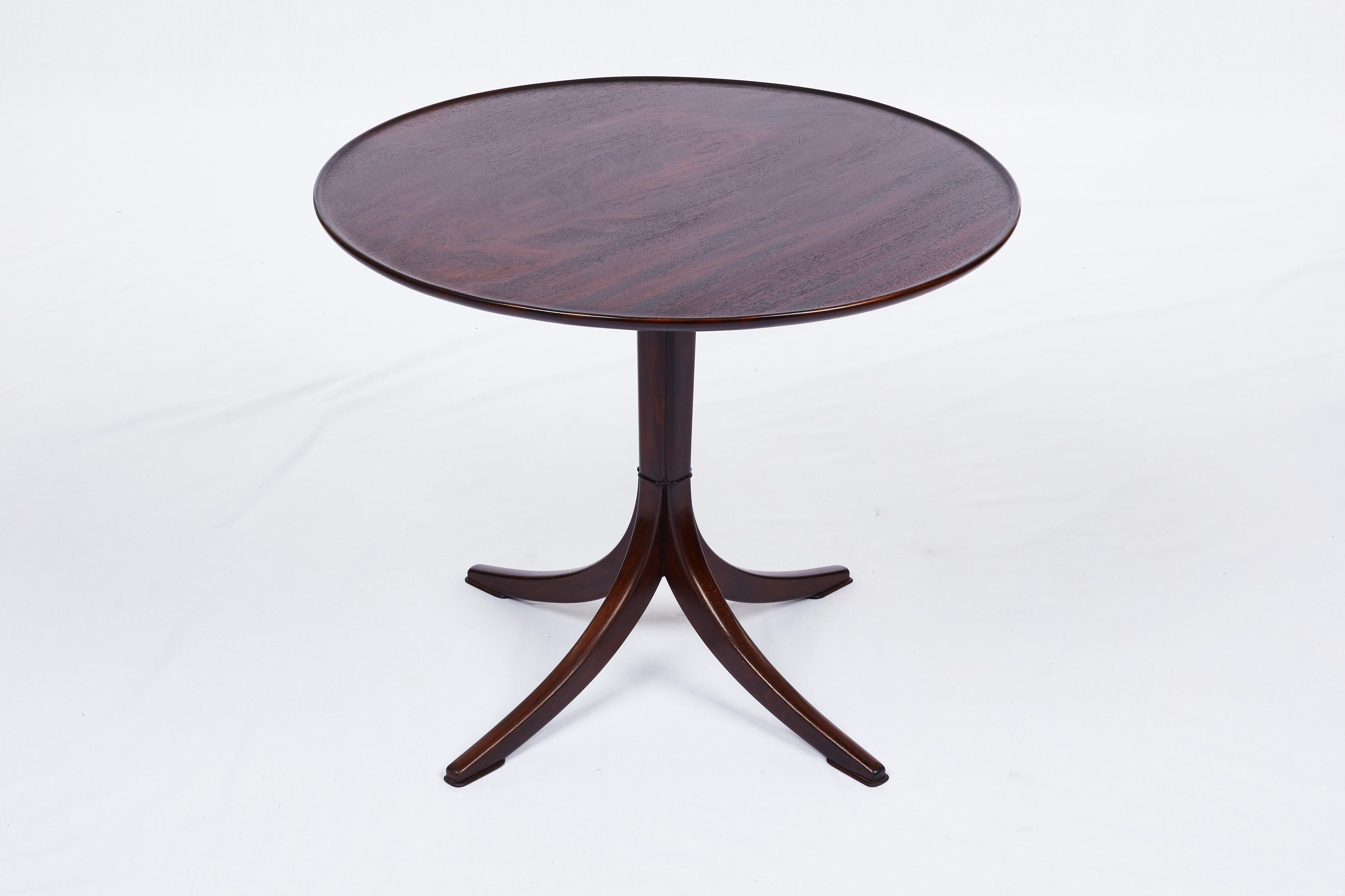 Scandinavian Modern Frits Henningsen Pedestal Table For Sale