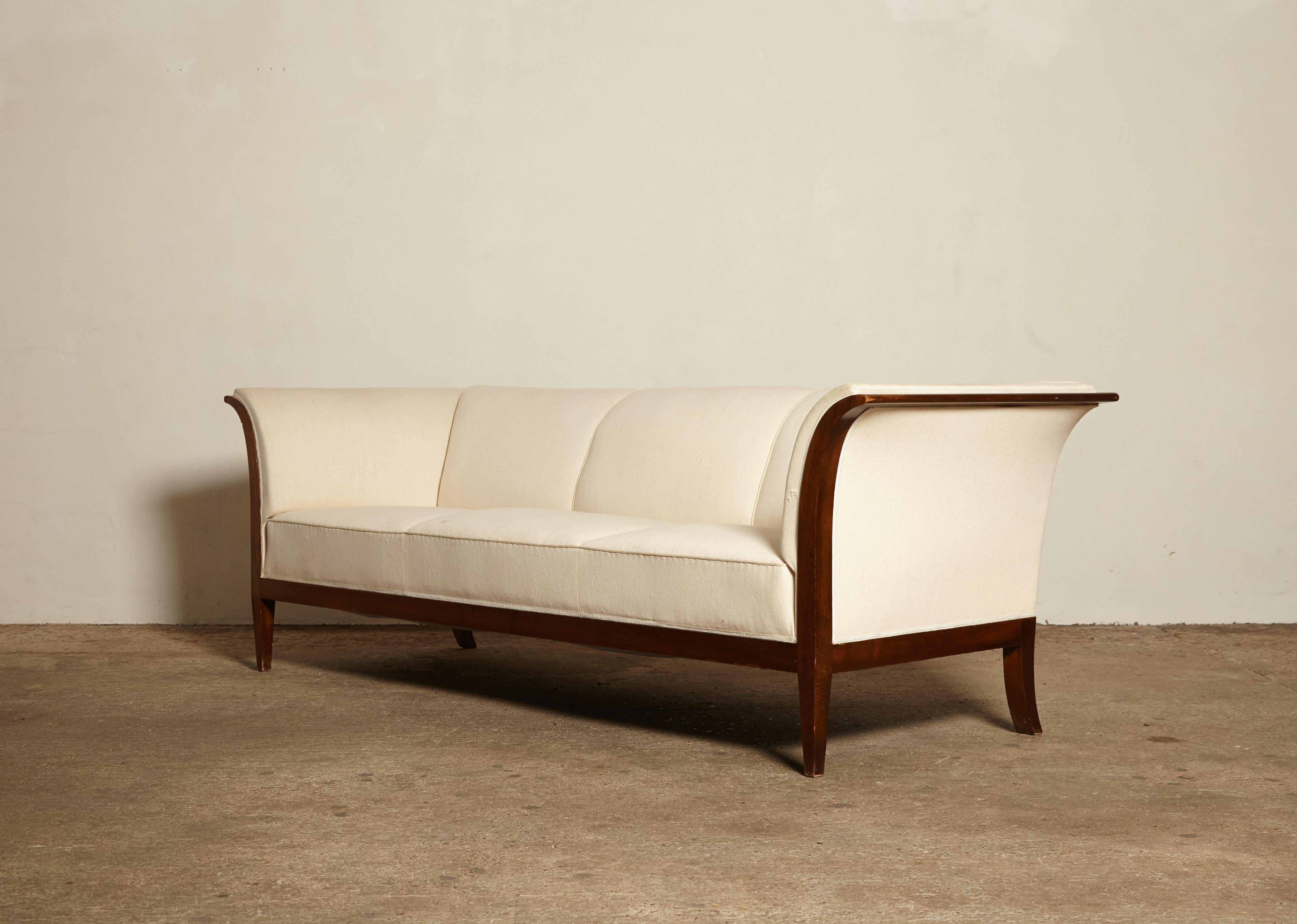 Mid-Century Modern Frits Henningsen Sofa, Denmark, 1940s-1950s, for Reupholstery