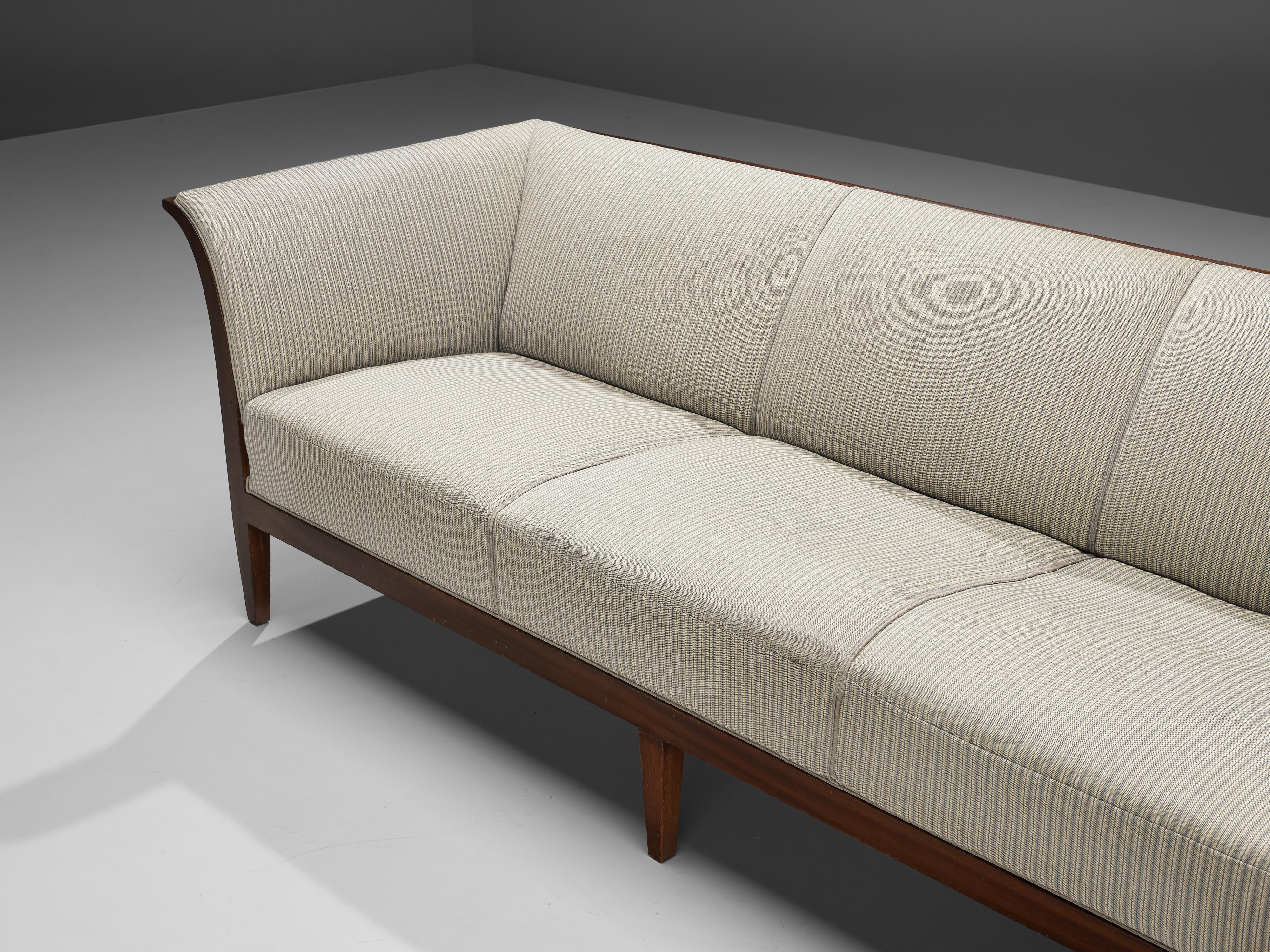 Frits Henningsen Sofa in White Fabric Upholstery 6