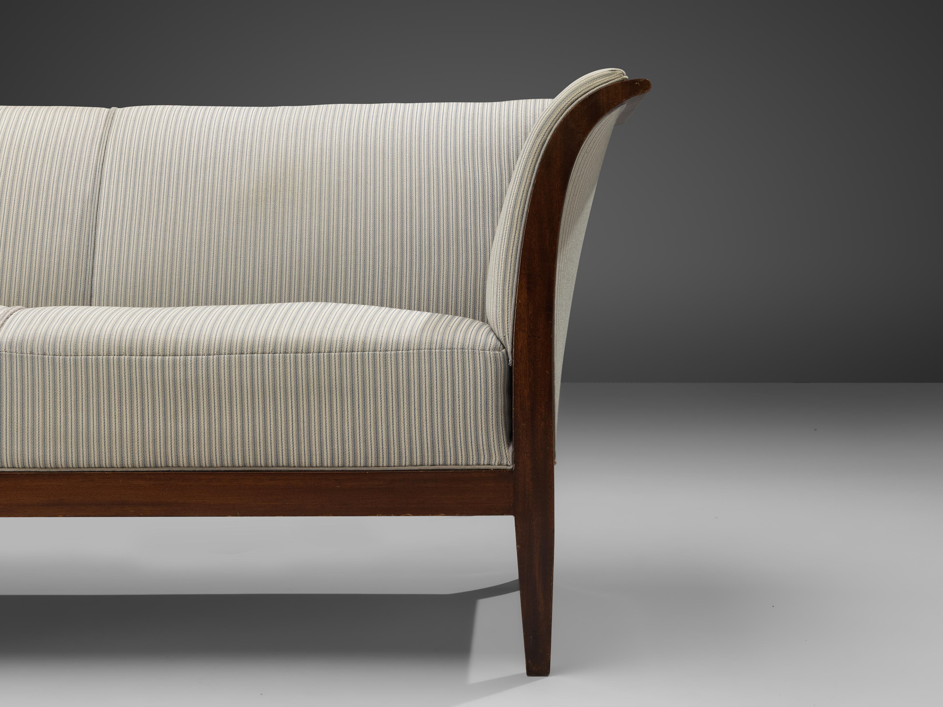 Frits Henningsen Sofa in White Fabric Upholstery 2