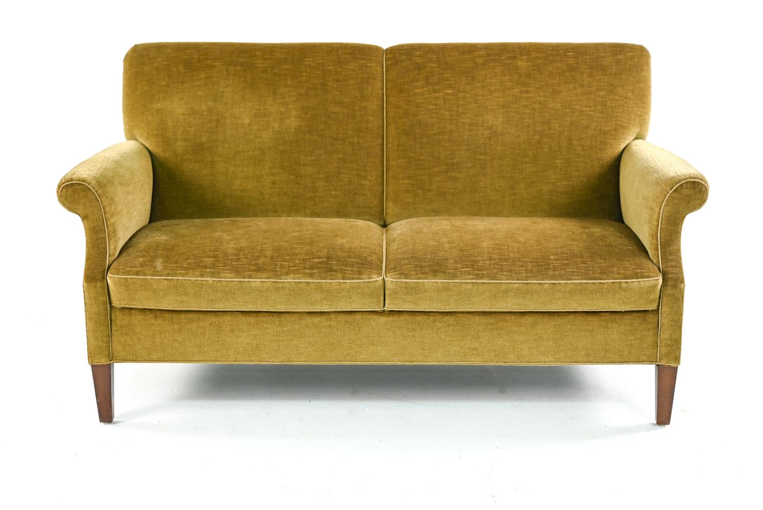 Mid-Century Modern Frits Henningsen Style 2-Seater Sofa