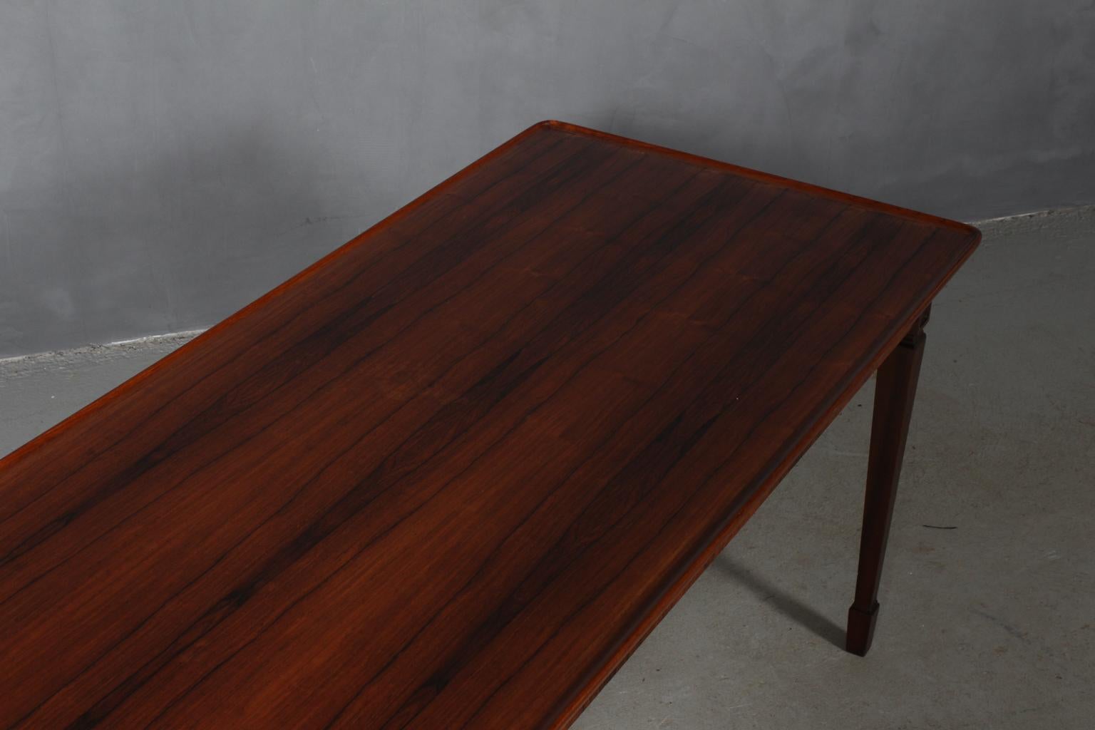 Frits Henningsen Style Coffee Table In Excellent Condition For Sale In Esbjerg, DK