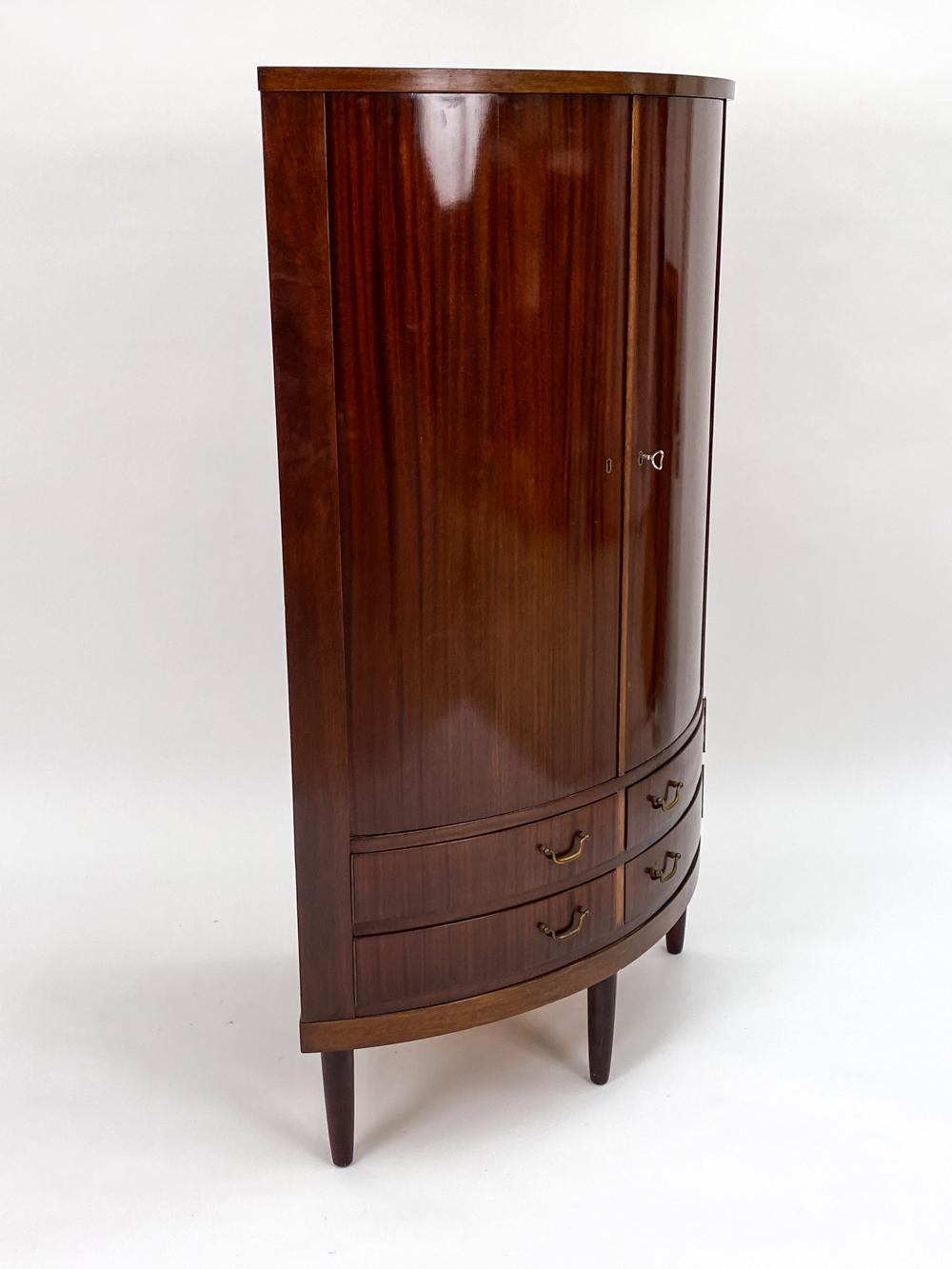 Frits Henningsen-Style Danish Mahogany Corner Cabinet, c. 1960's In Good Condition In Norwalk, CT