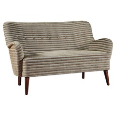 Frits Henningsen Style Settee