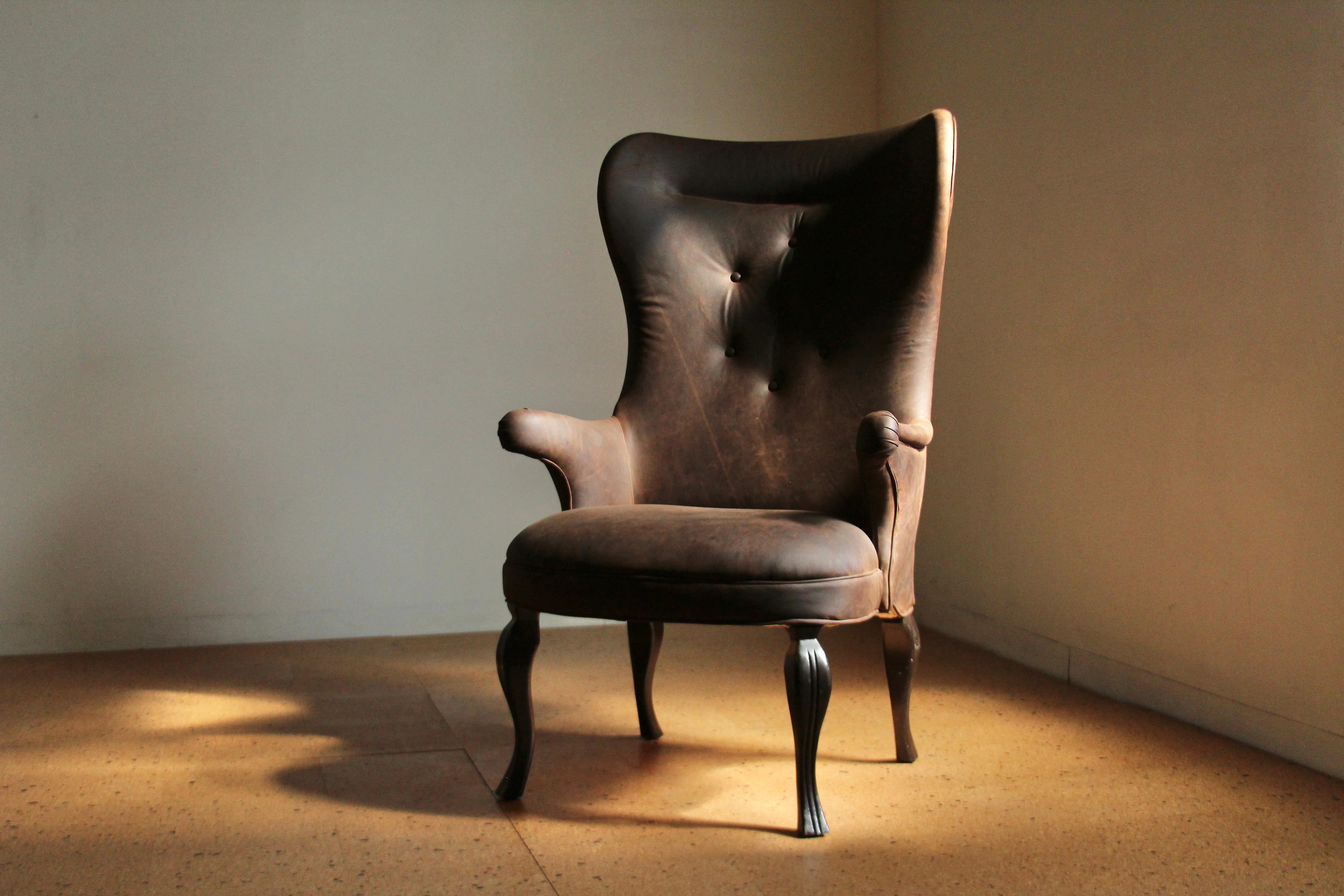 Chaise à dossier en cuir vintage de style Frits Henningsen en vente 12