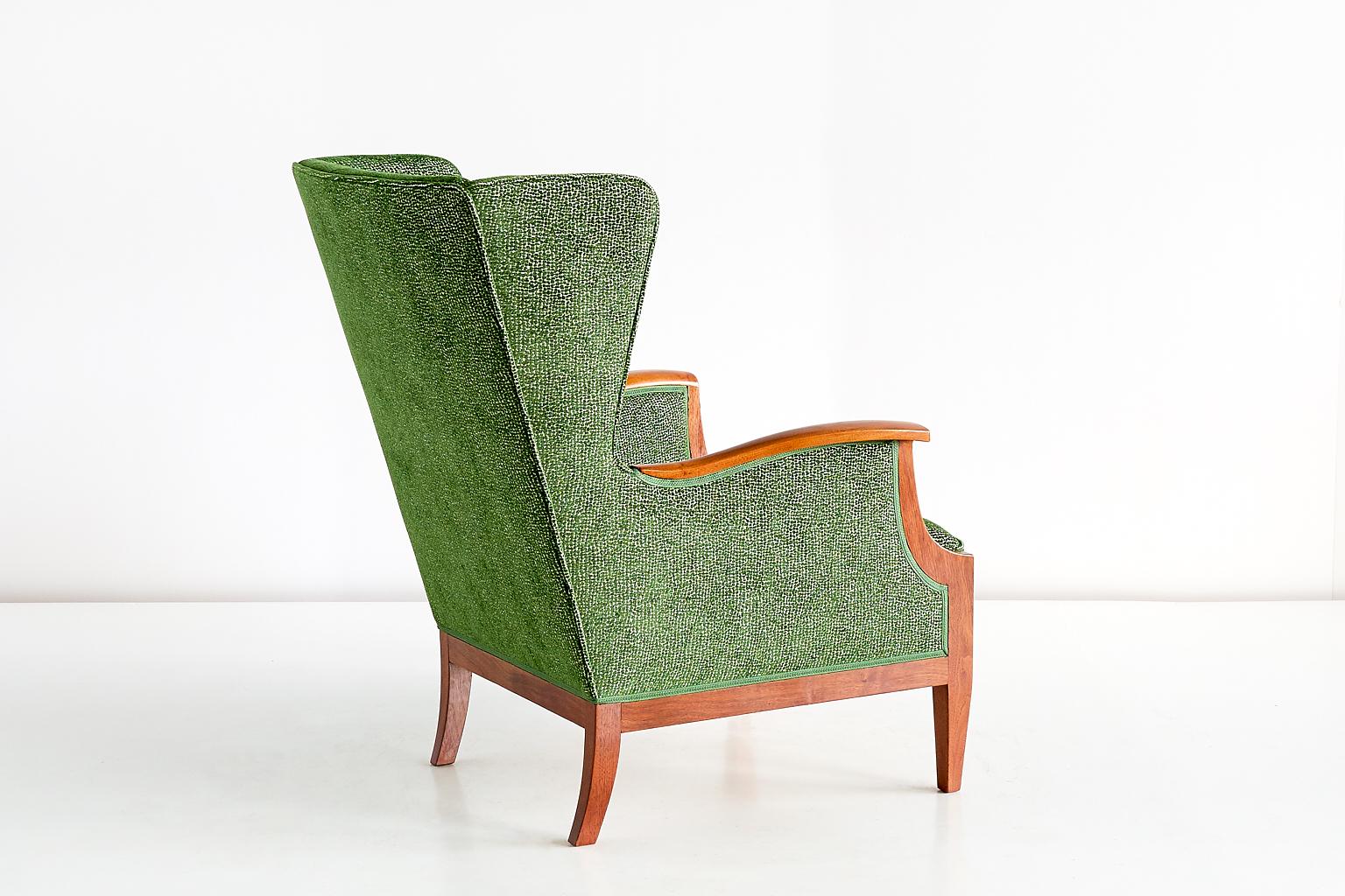 Frits Henningsen Wingback Chair in Walnut and Green Rubelli Fabric, 1930s For Sale 2