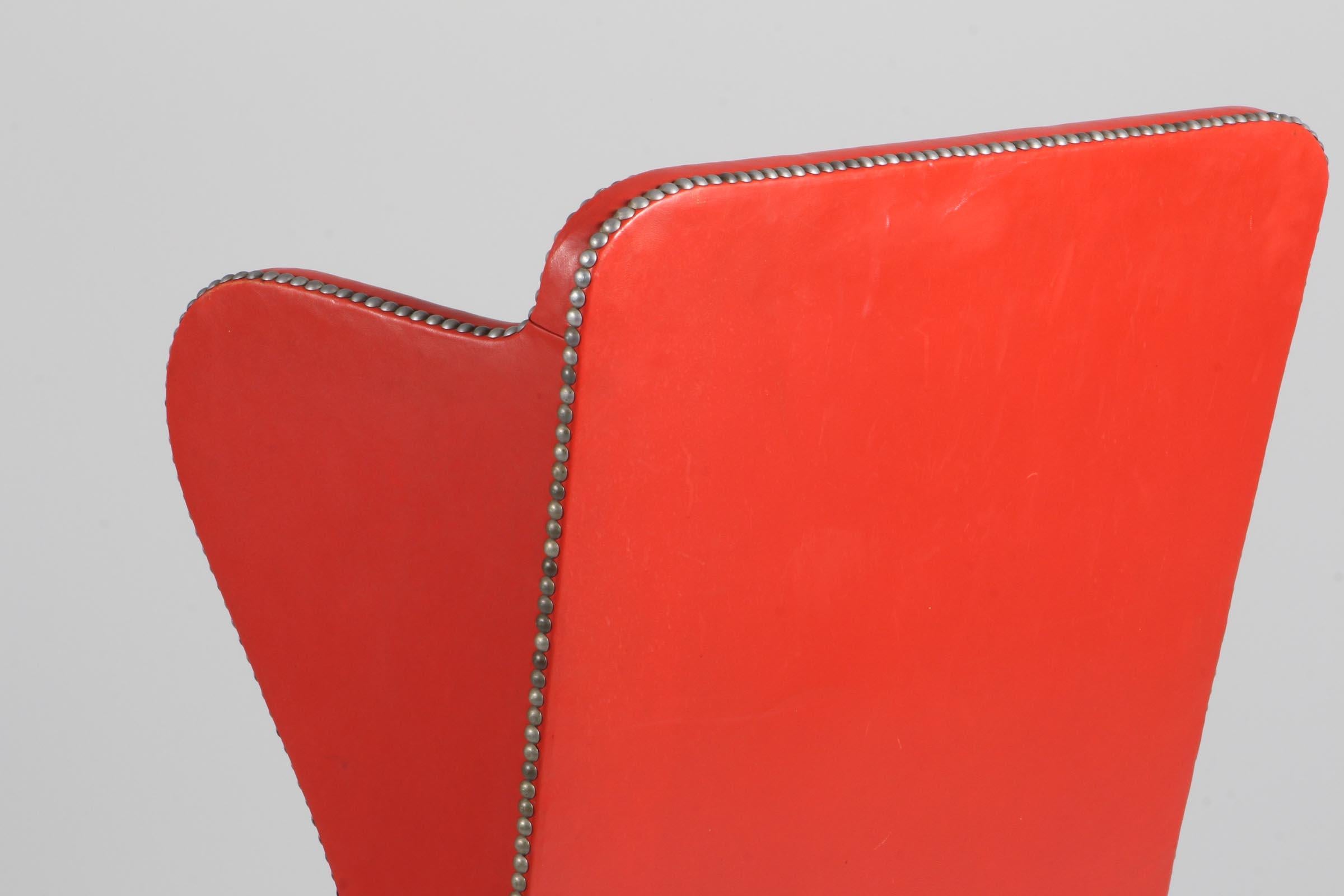Frits Henningsen, Wingback Chair with Original Patinated Red Leather, 1940s 3