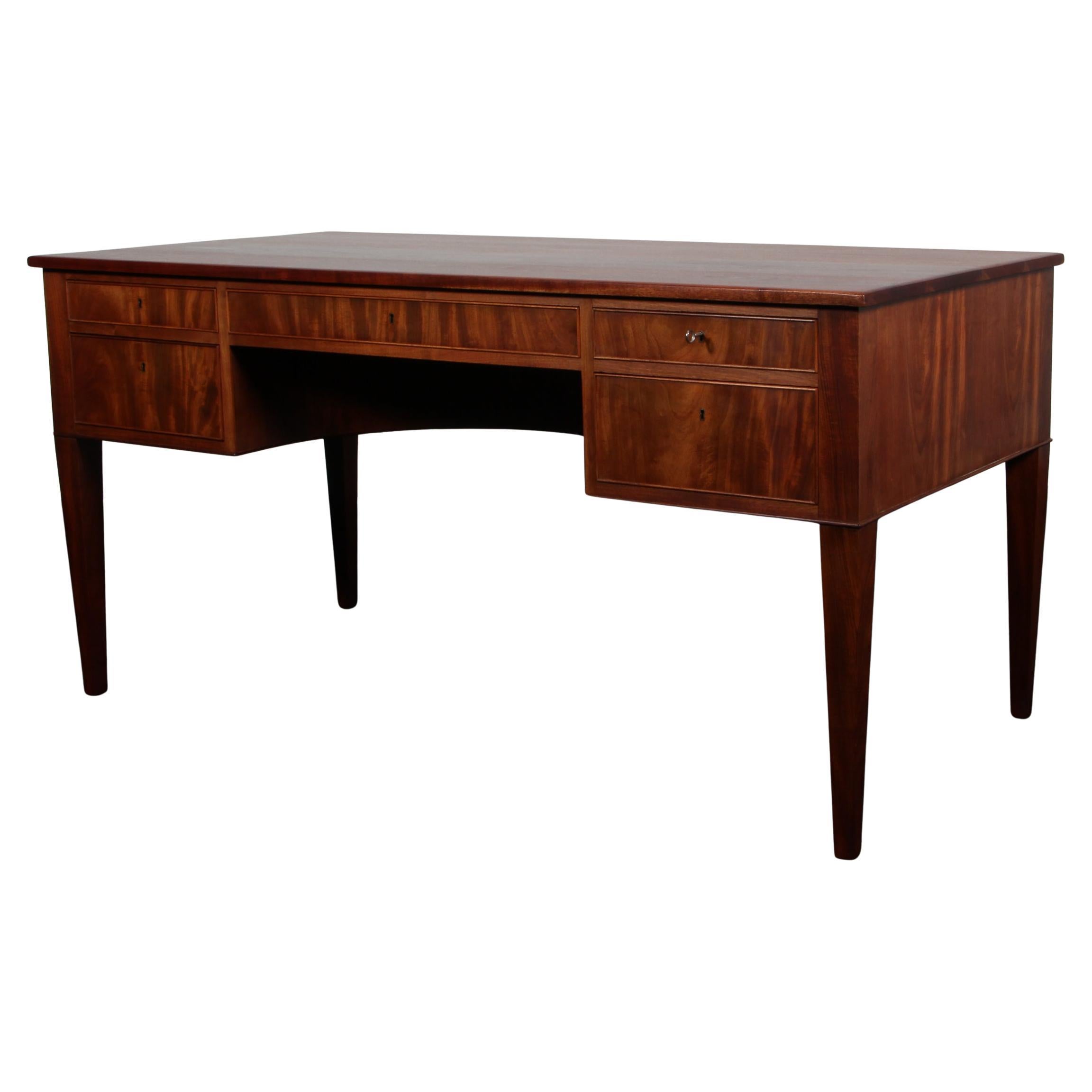 Frits Henningsen writing desk in mahogany, 1940
s in vendita