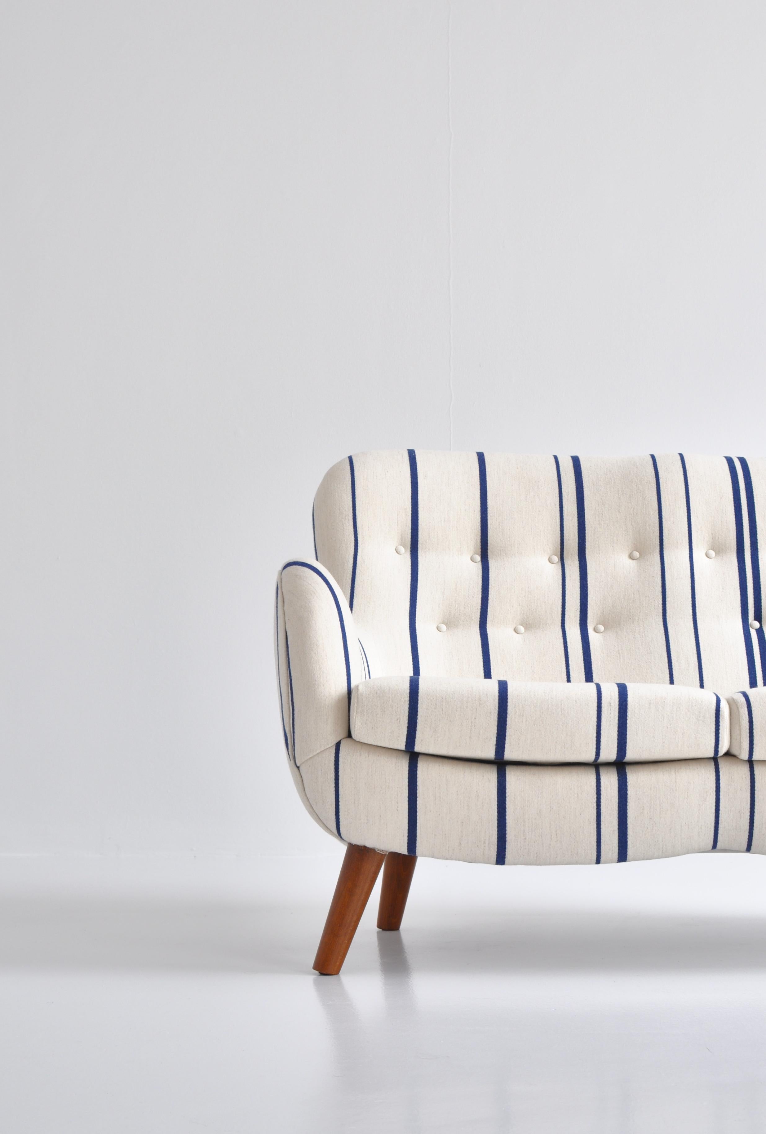 blue and white stripe couch