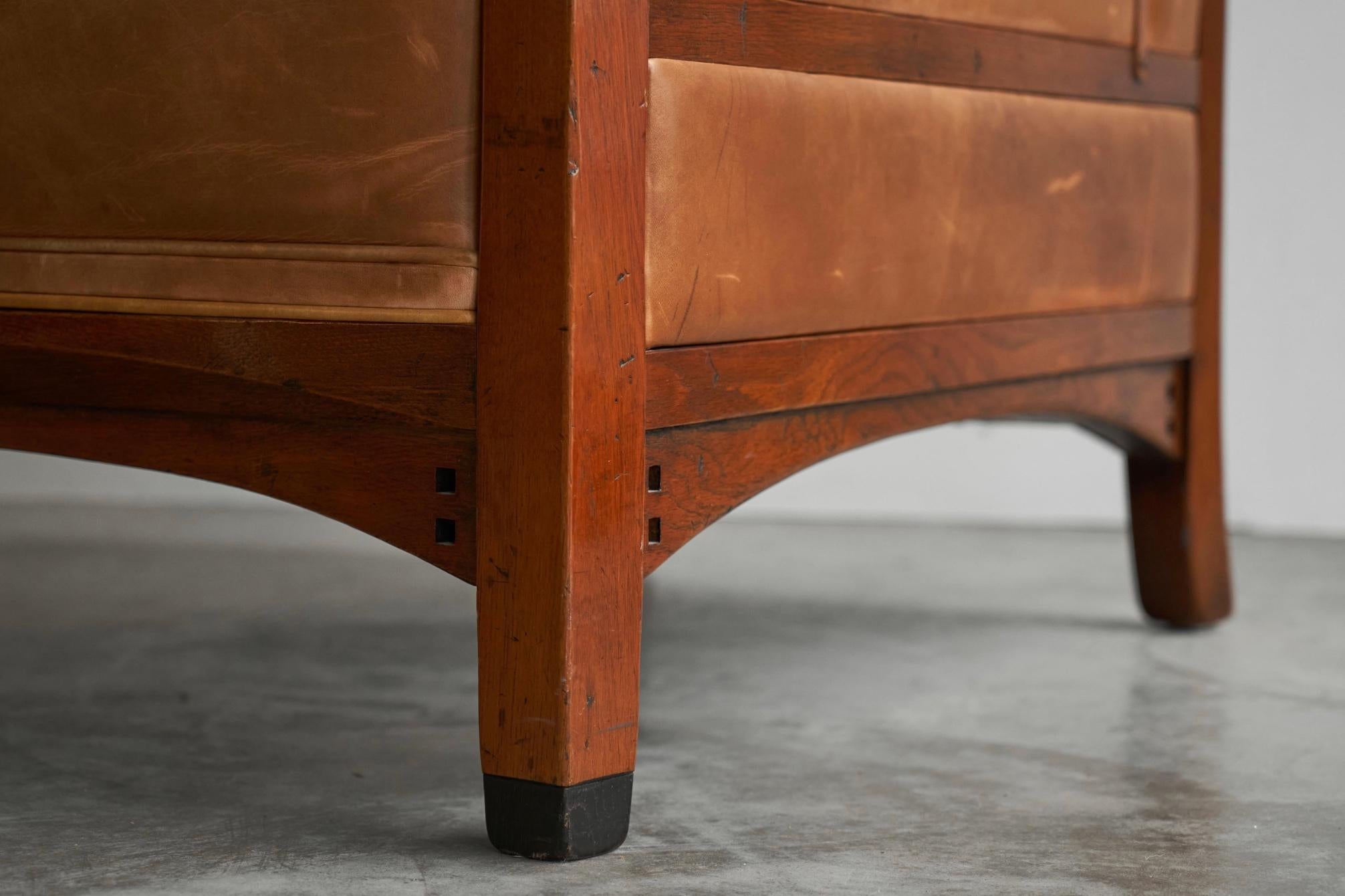 Frits Schuitema Art Deco Armchair in Solid Oak and Cognac Leather For Sale 4
