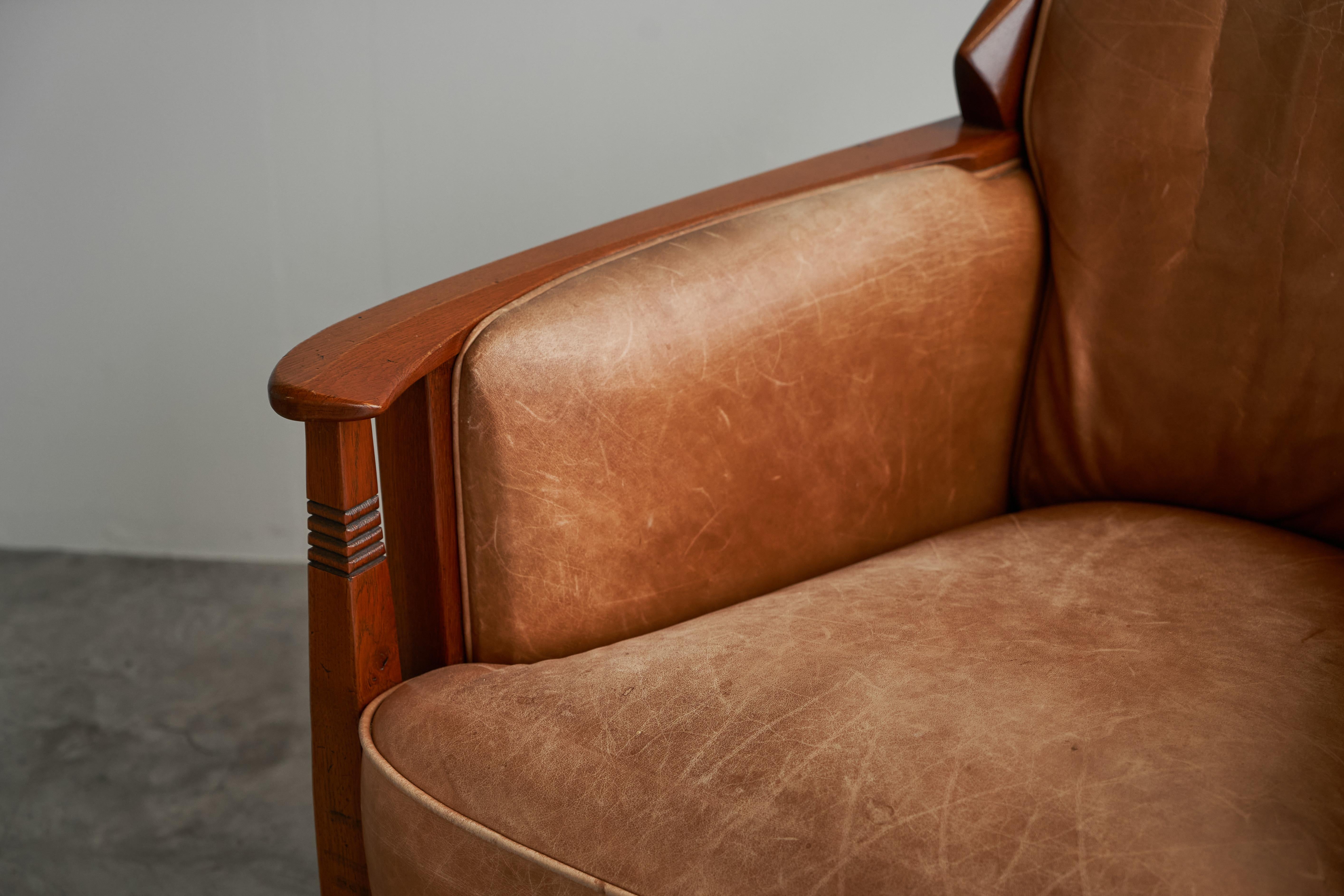 Frits Schuitema Art Deco Armchair in Solid Oak and Cognac Leather In Good Condition For Sale In Tilburg, NL