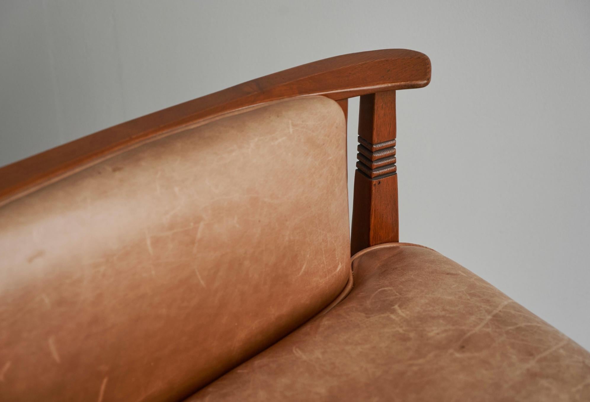 Frits Schuitema Art Deco Armchair in Solid Oak and Cognac Leather In Good Condition For Sale In Meer, VAN