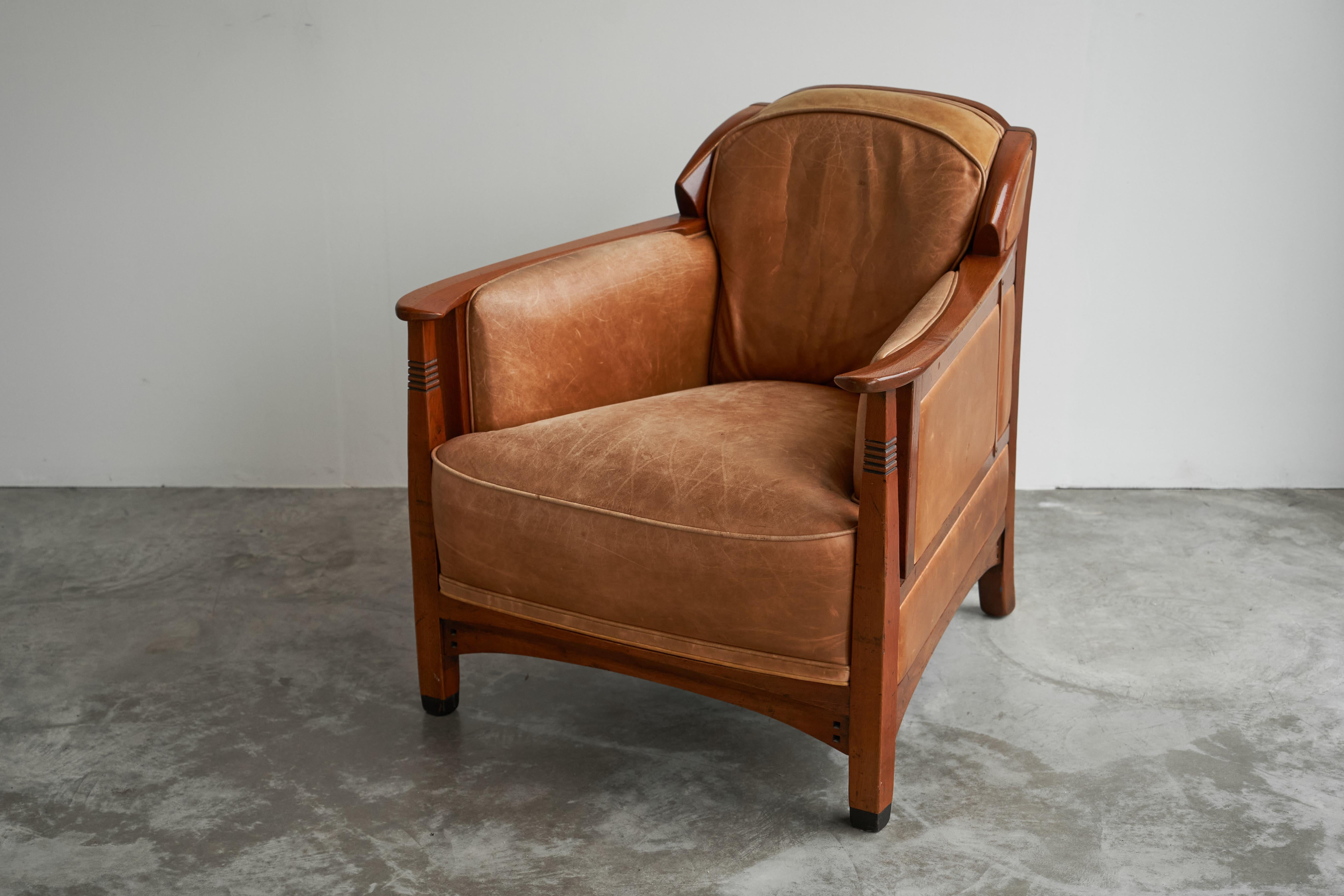 Frits Schuitema Art Deco Armchair in Solid Oak and Cognac Leather For Sale 4