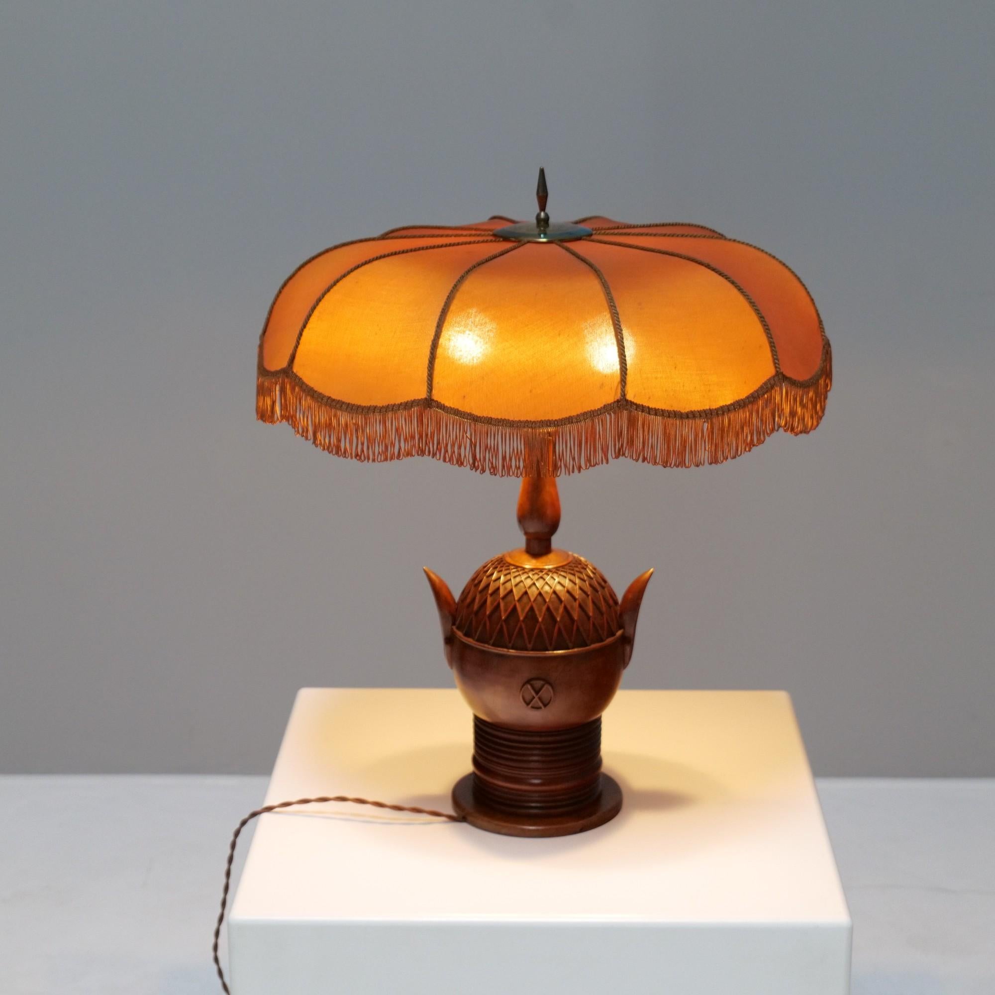 Fritz August Breuhaus de Groot, Expressionist table lamp for Mikado Werkstätten In Good Condition For Sale In Saarbrücken, SL