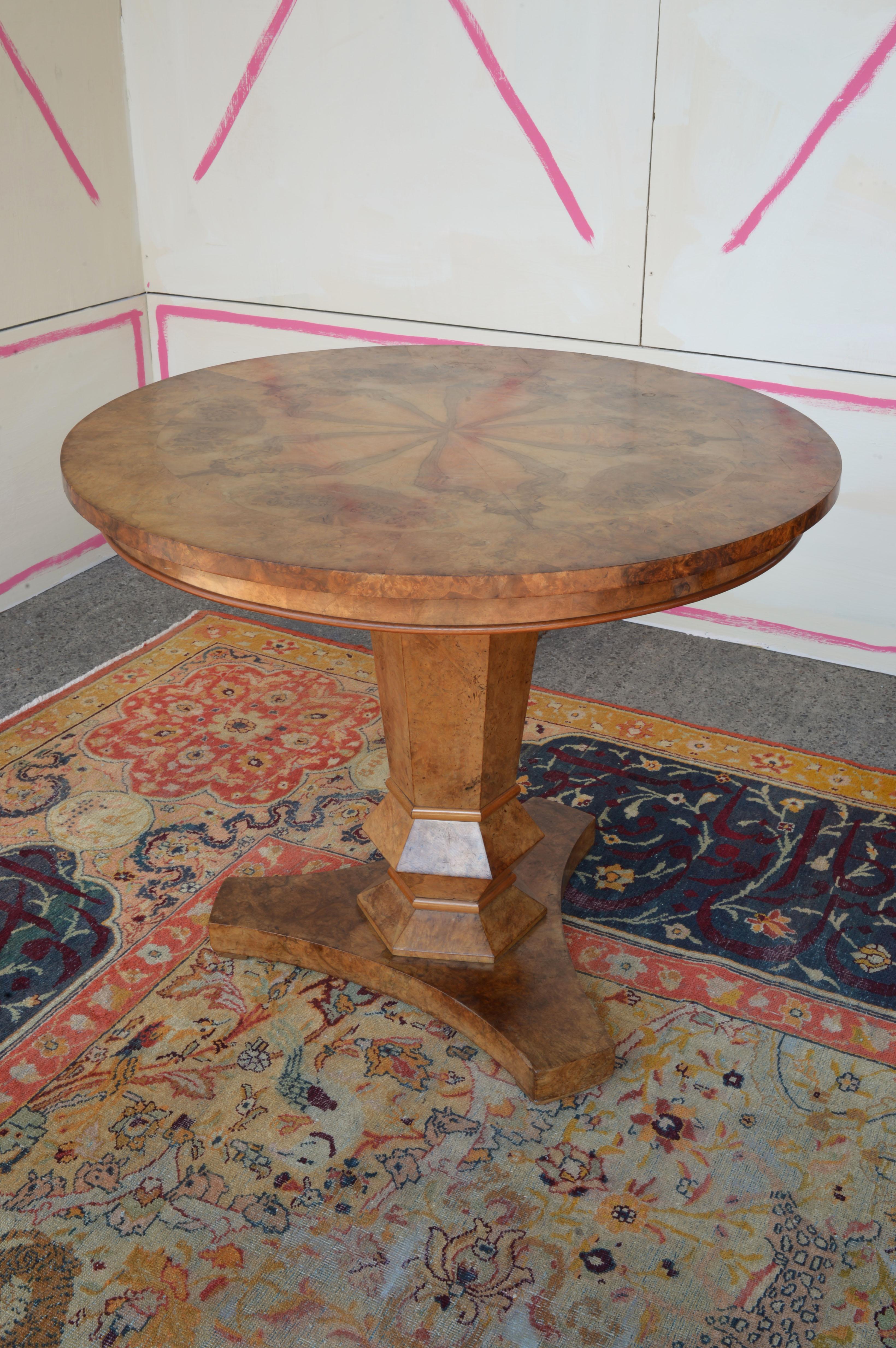 Allemand Table de bibliothèque expressionniste allemande Fritz August Breuhaus en vente