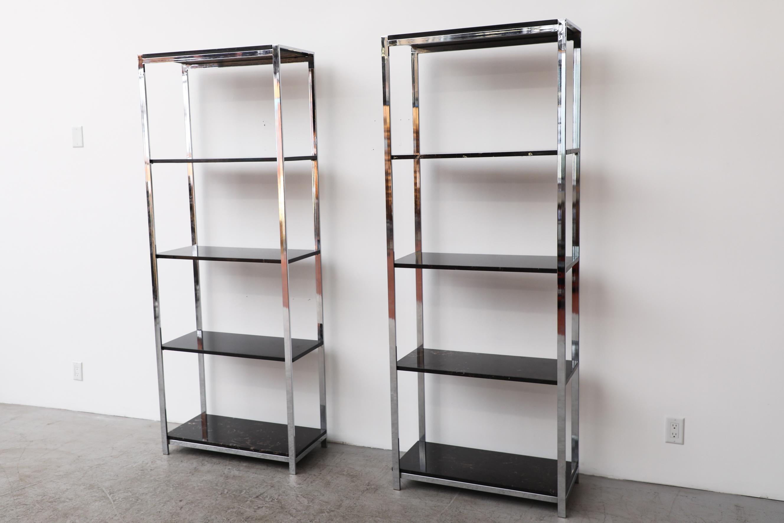 Mid-Century moderno Etager in stile Fritz Haller e Paul Schärer con ripiani in finto marmo in vendita