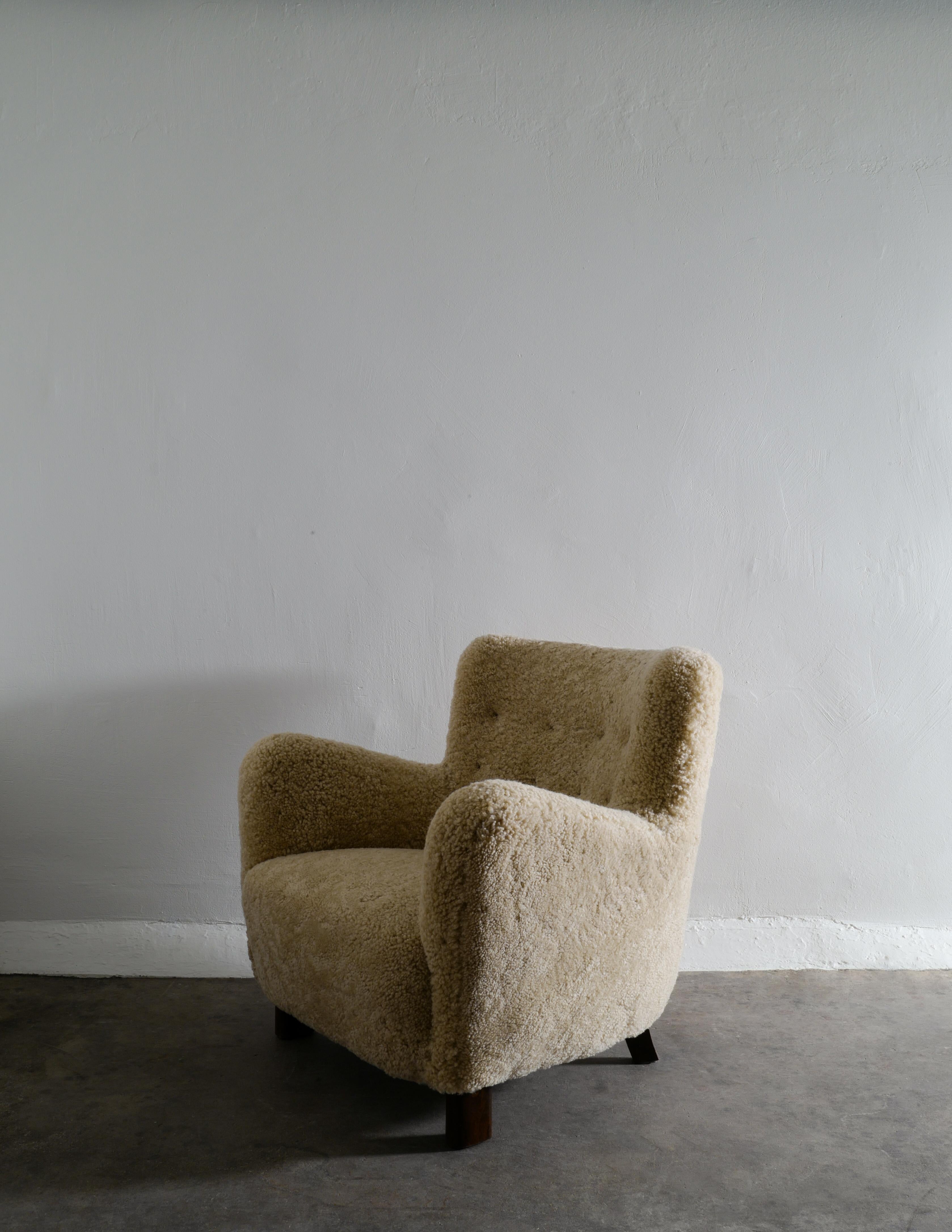 Rare easy armchair model 