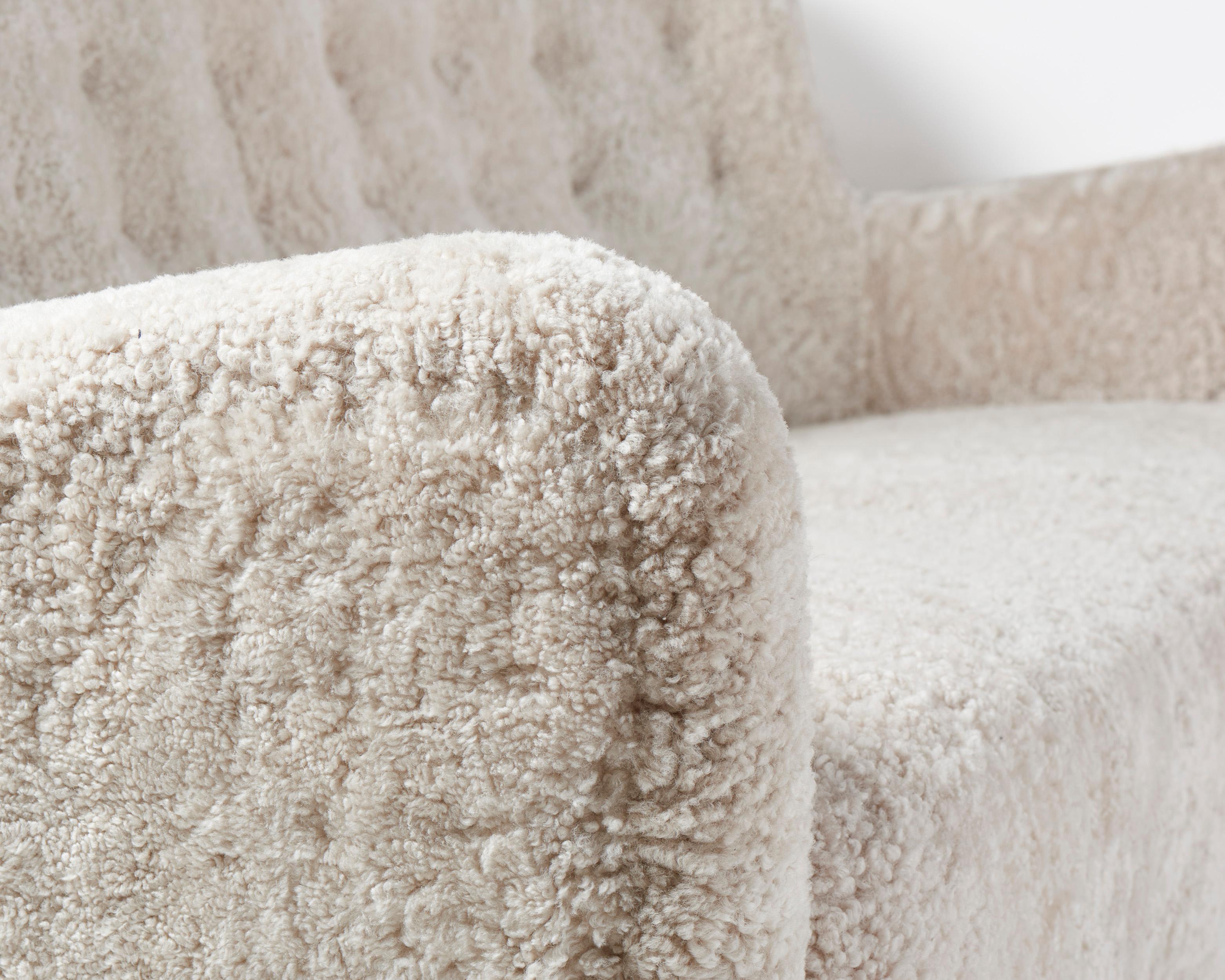 Mid-20th Century Fritz Hansen 1669 Sheepskin Sofa c1940s For Sale