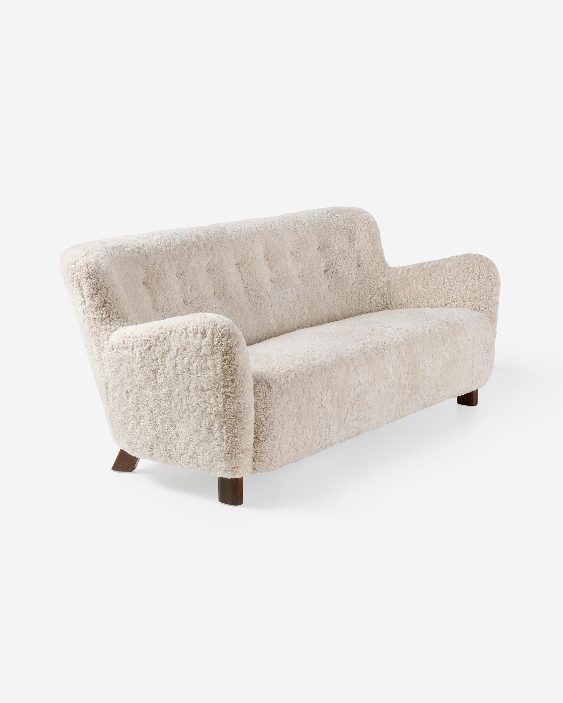Fritz Hansen 1669 Sheepskin Sofa c1940s For Sale 3