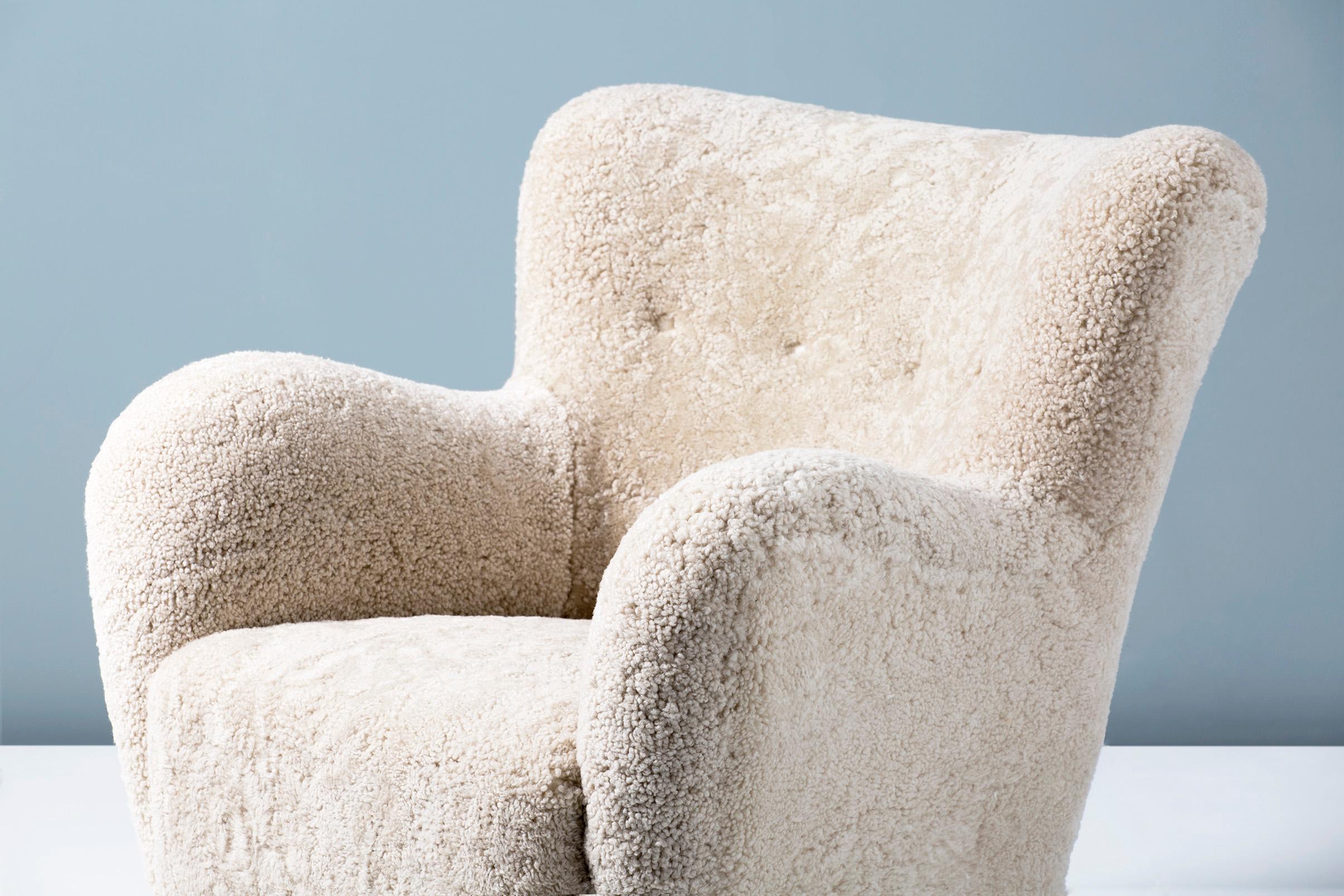 fritz hansen sheepskin chair