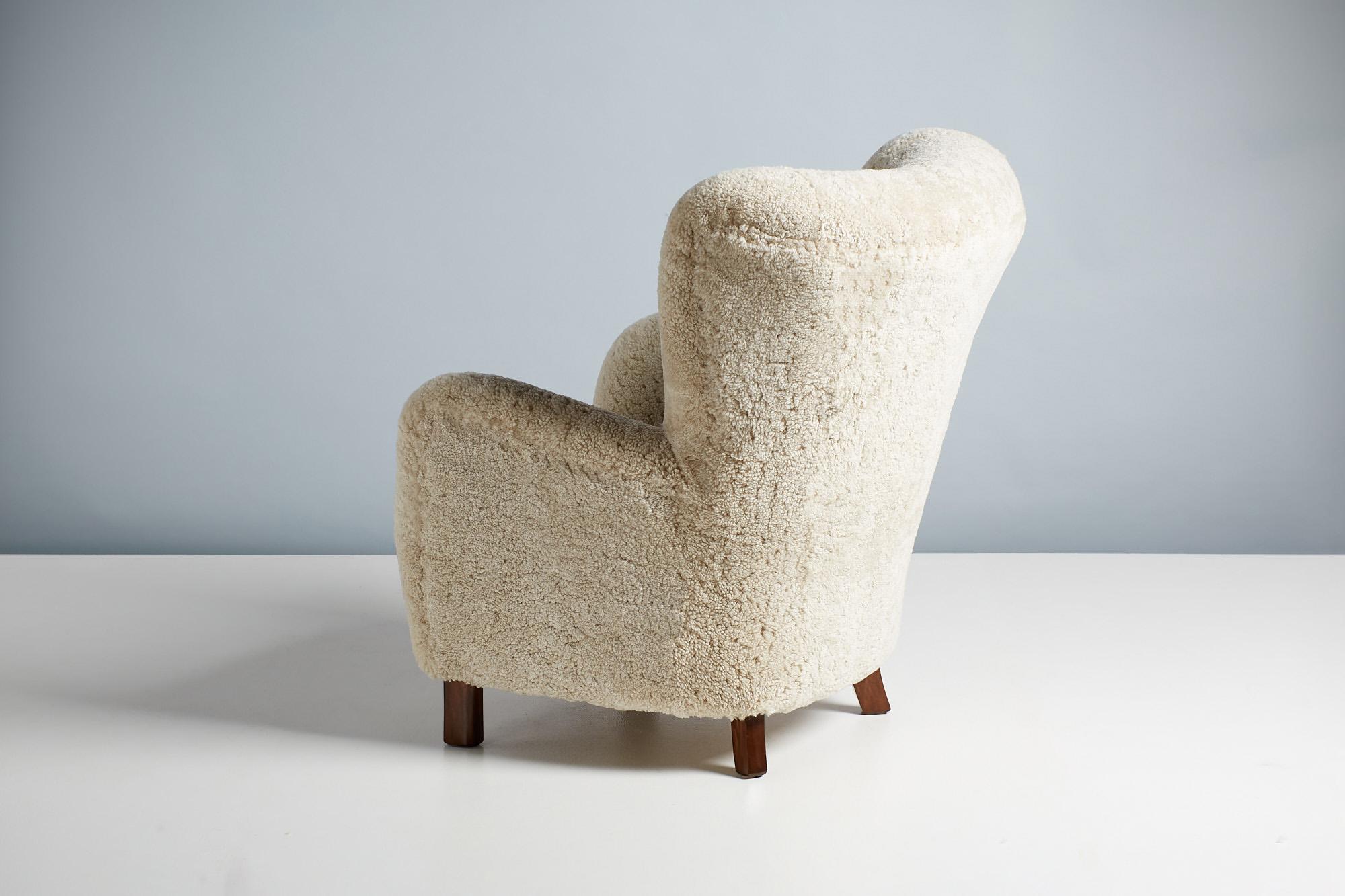 Cuir de mouton Fauteuil en peau de mouton Fritz Hansen des années 1940