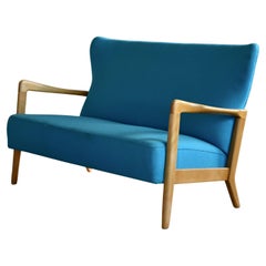 Fritz Hansen  Canapé ou banquette des années 1940 avec accoudoirs ouverts de Soren Hansen