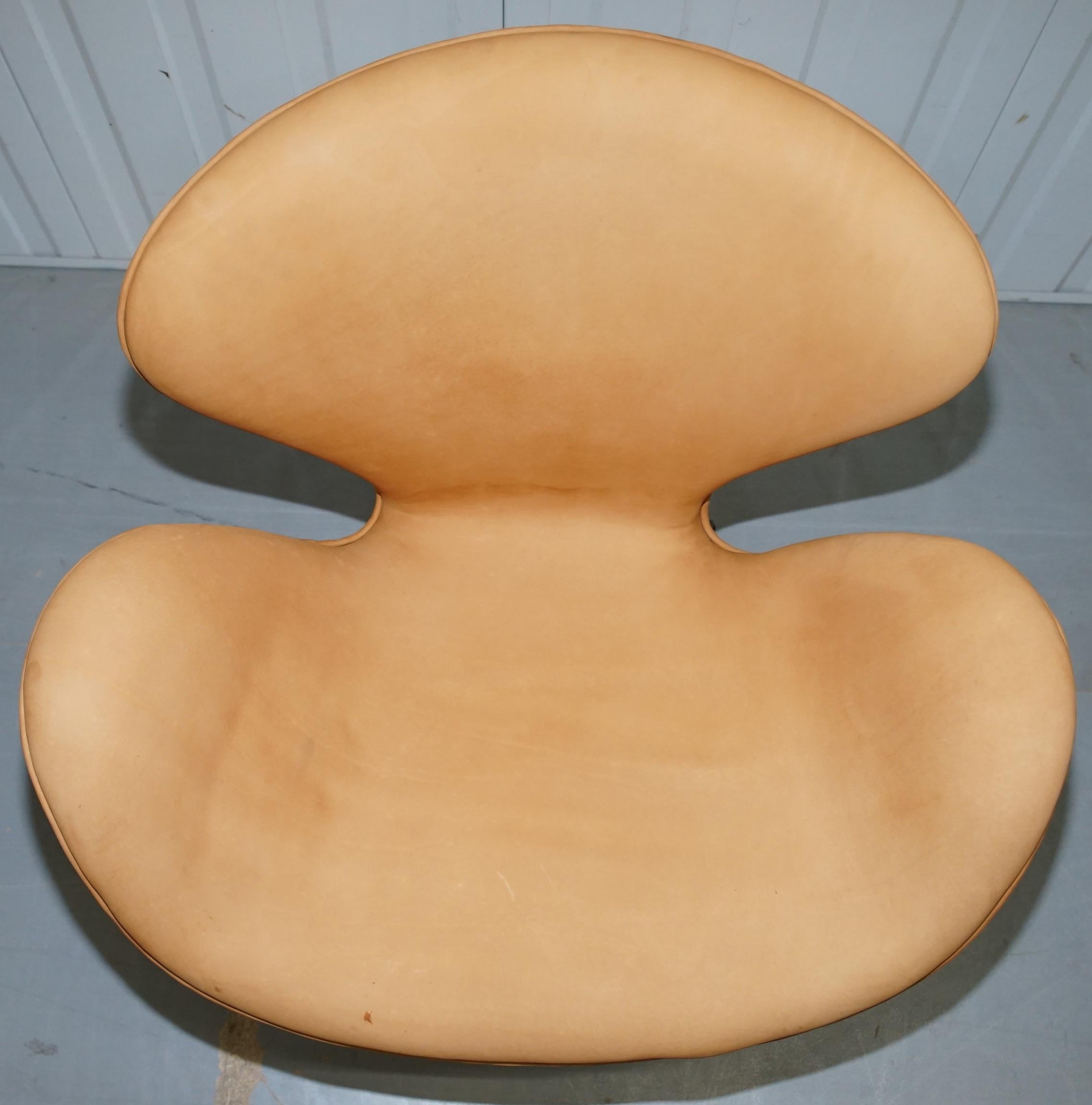 swan arm chair