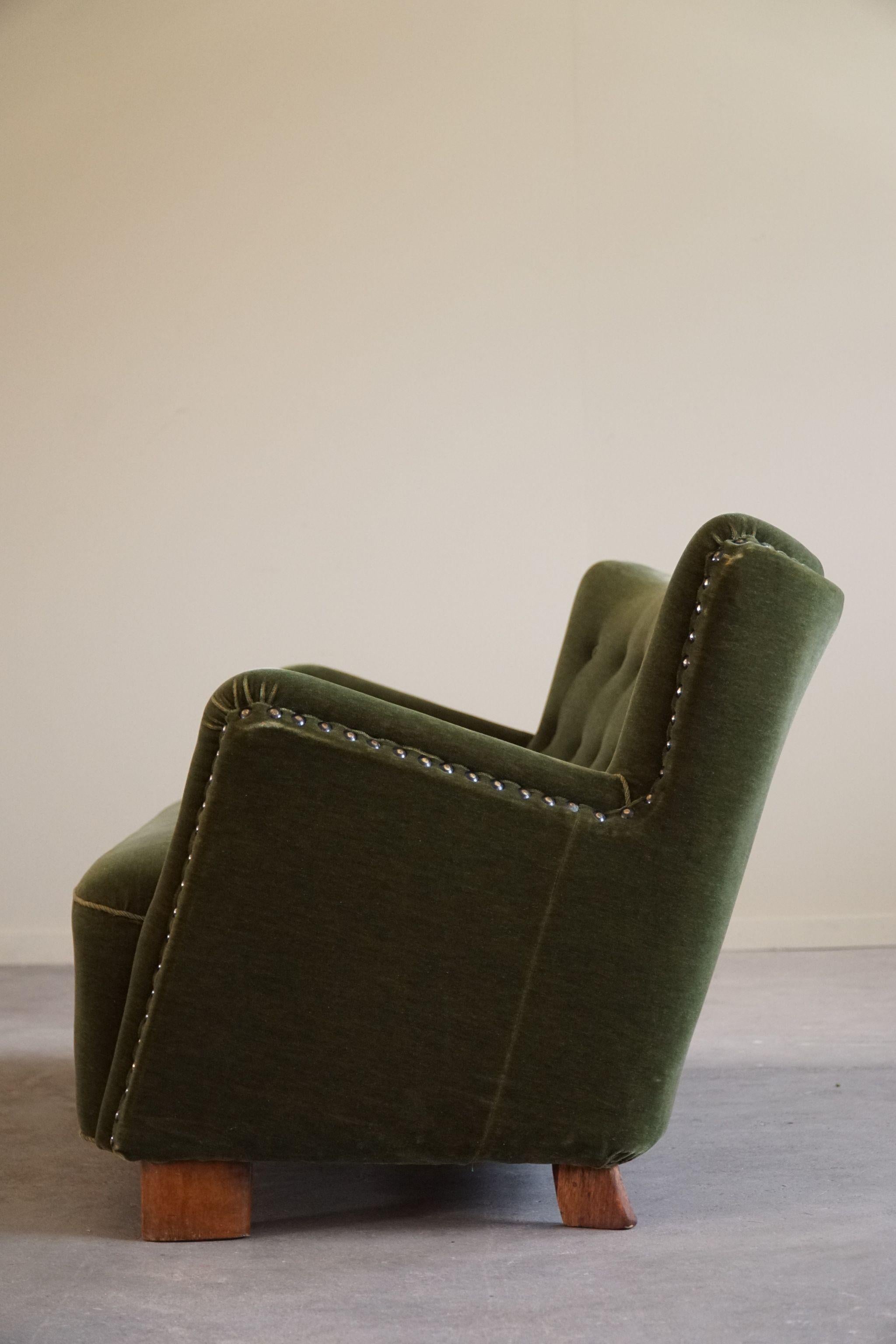 20th Century Fritz Hansen, 3-Seater Sofa, Green Velvet, Danish Mid Century Modern, 1940s For Sale