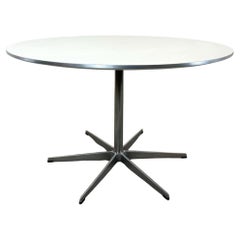 Fritz Hansen A825 Star Base Dining Table