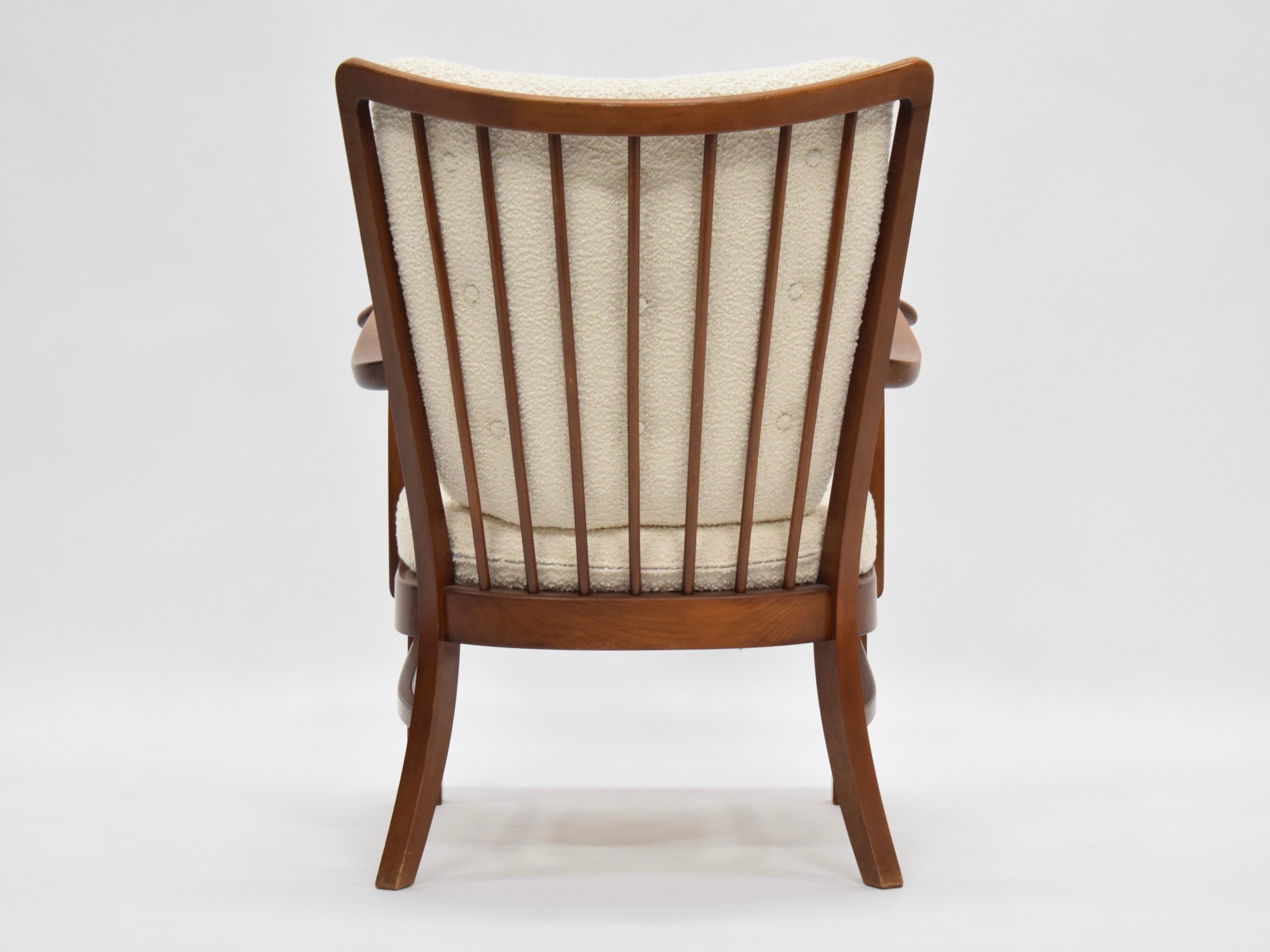 Bouclé Armchair In the Style of Fritz Hansen For Sale