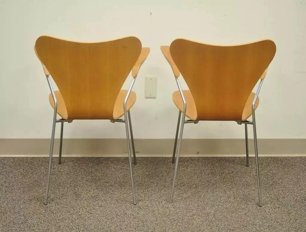 Fritz Hansen Arne Jacobsen Knoll Serie 7 Poltrone Danesi in Teak (A) - Coppia in vendita 4
