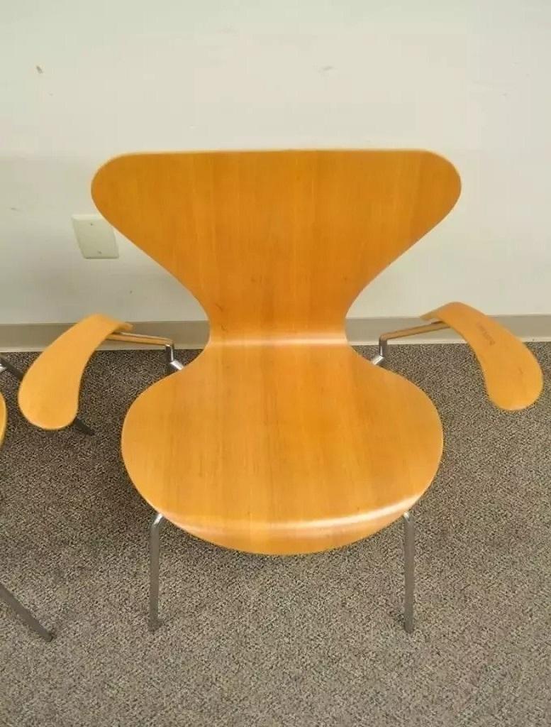 Mid-Century moderno Fritz Hansen Arne Jacobsen Knoll Serie 7 Poltrone Danesi in Teak (A) - Coppia in vendita