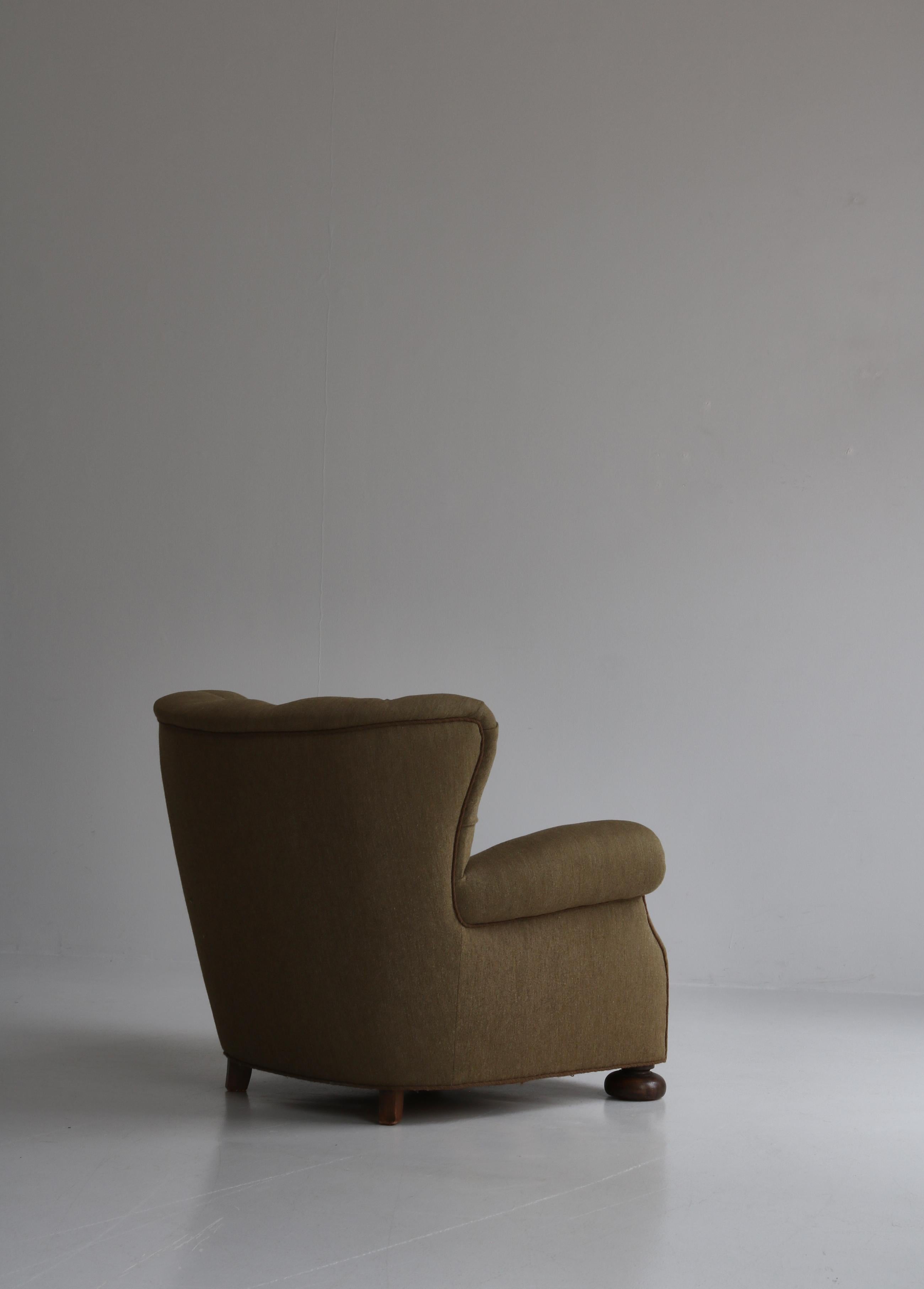Fritz Hansen Danish Modern Easy Chairs in Elm & Savak Wool, 1940s, Denmark 7